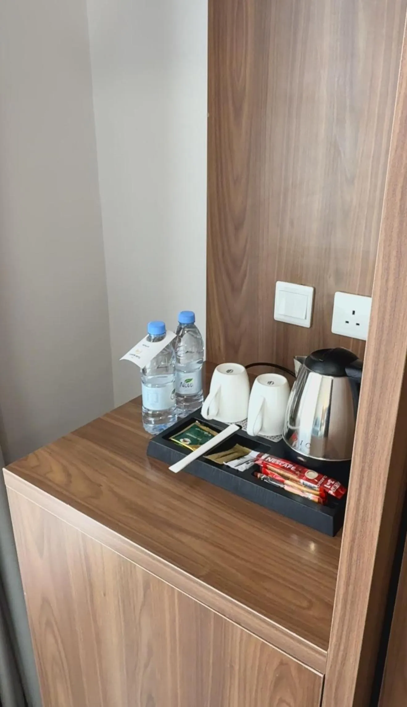 Coffee/tea facilities in SEAVIEW HOTEL
