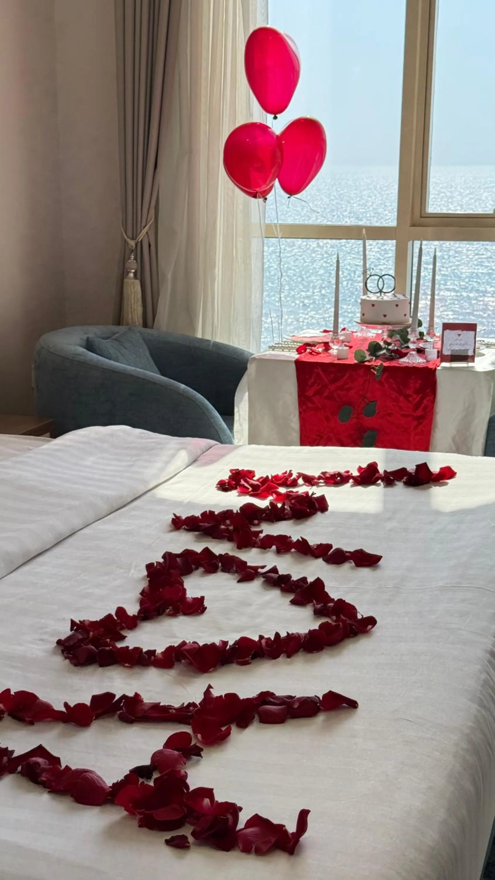 Bed in SEAVIEW HOTEL