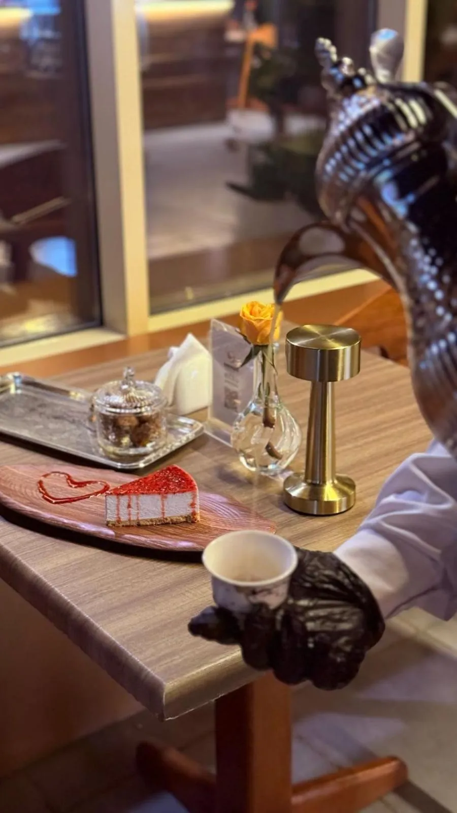 Restaurant/places to eat in SEAVIEW HOTEL