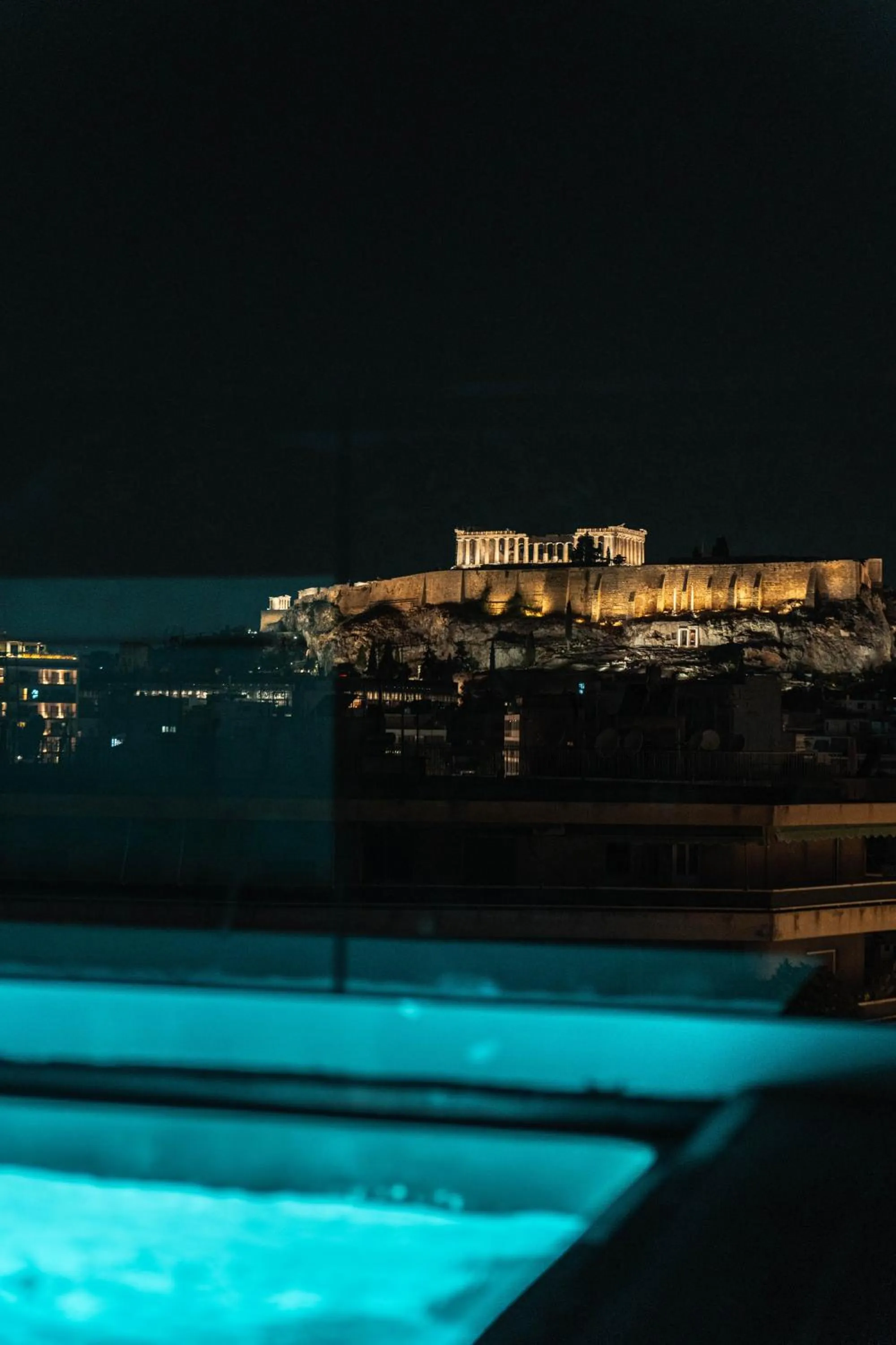 Night in Athesense Suites