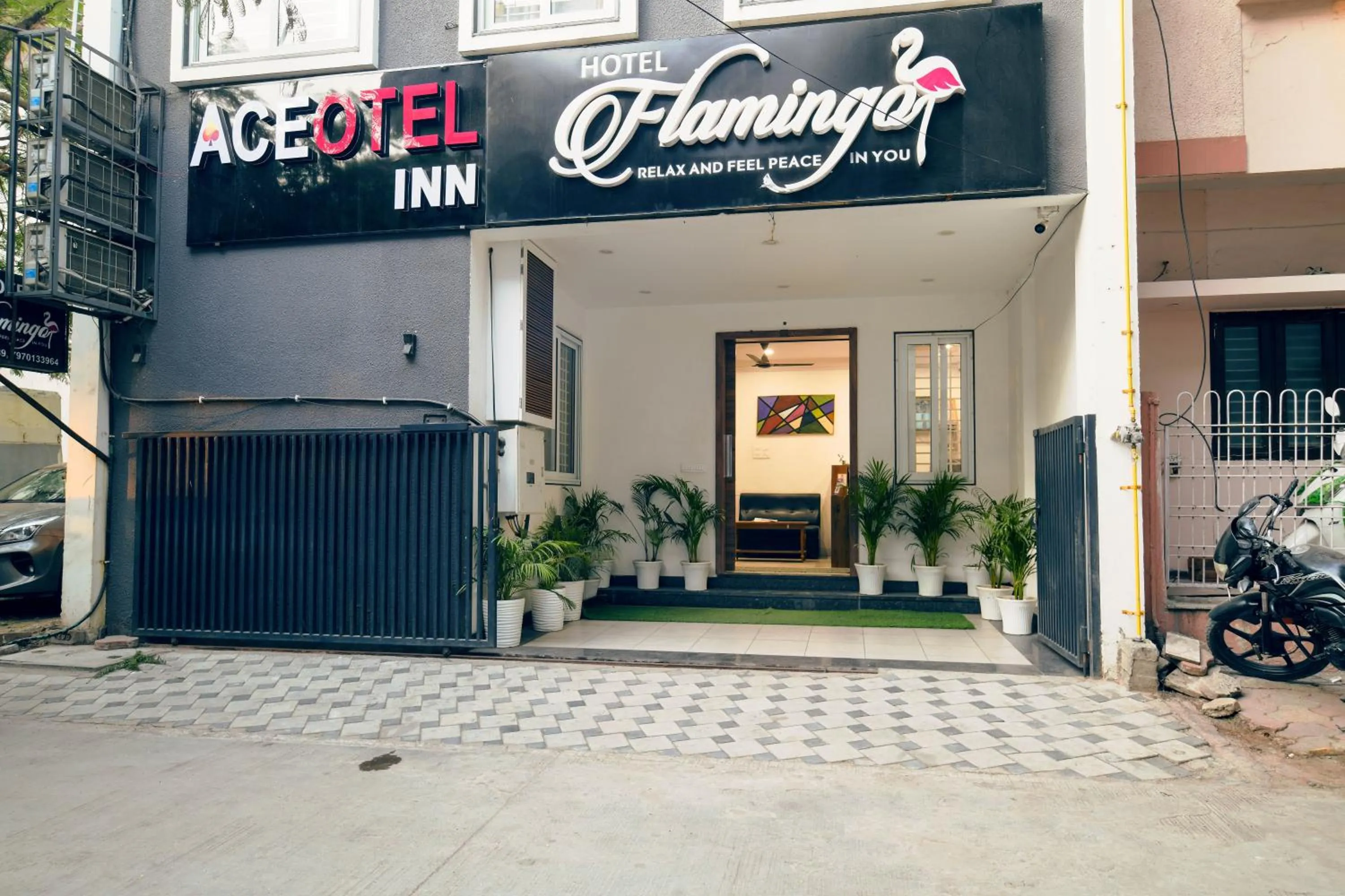 Property building in Aceotel Inn Flamingo
