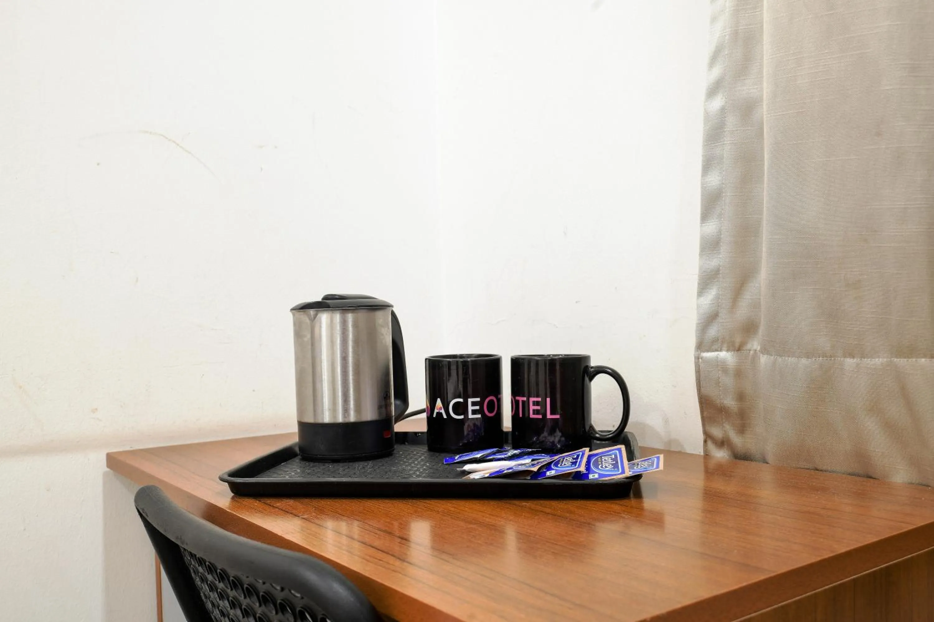 Coffee/tea facilities in Aceotel Inn Flamingo