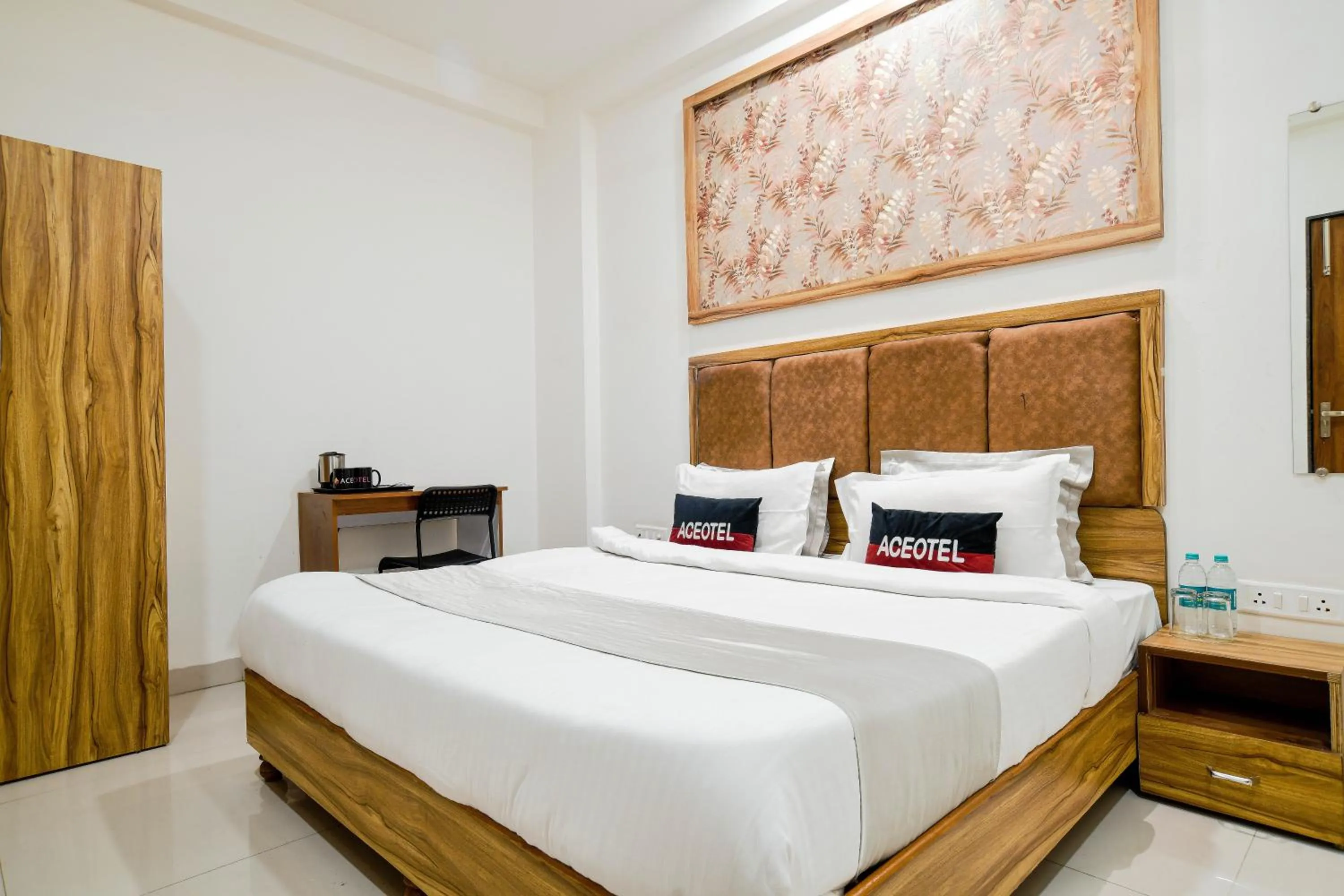 Bed in Aceotel Inn Flamingo