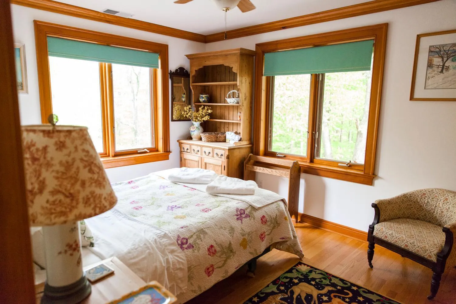 Bed in Honey Maple Grove BnB