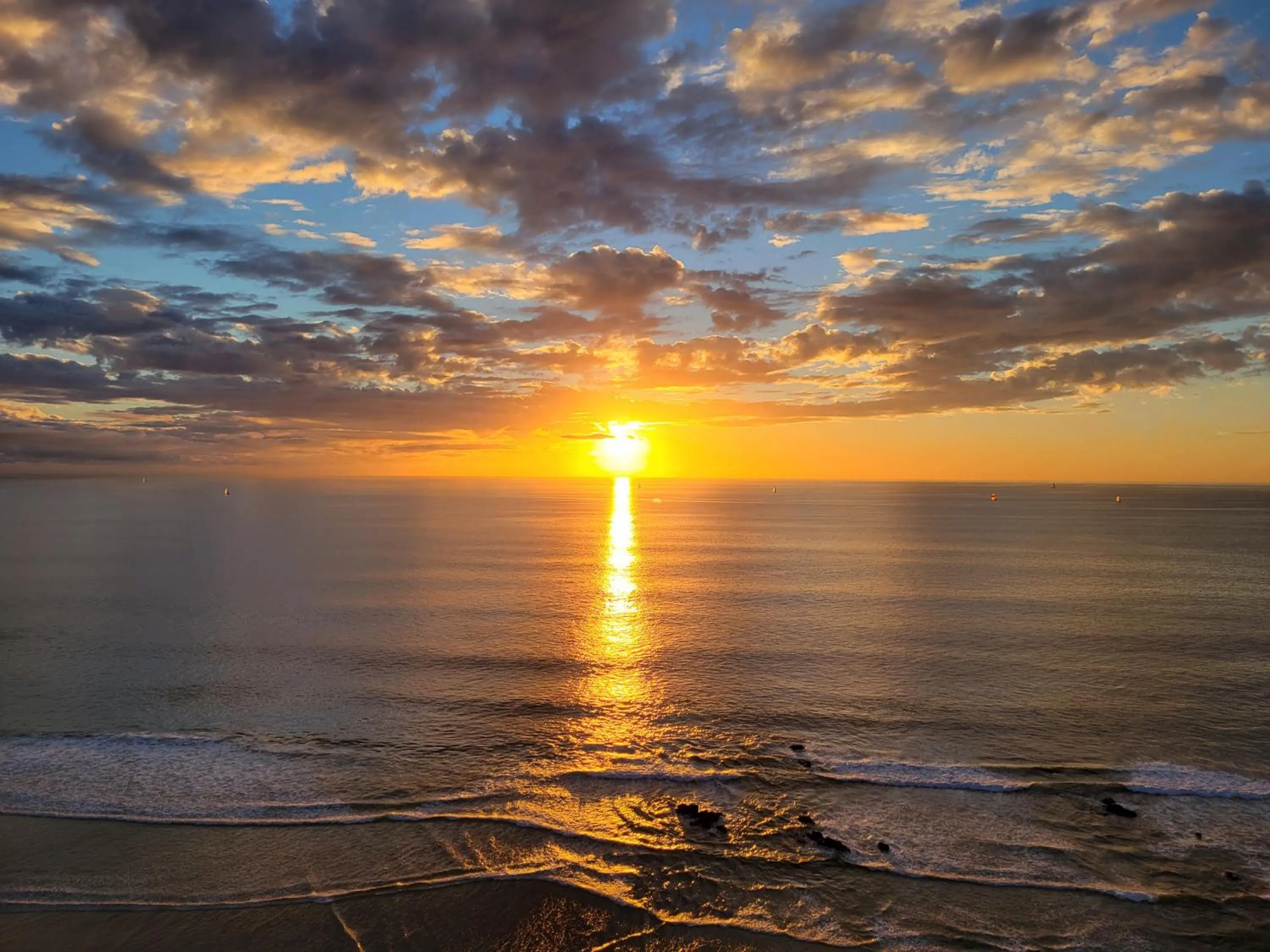 Sunset in 'Luxury Oceanfront Penthouse with Pools, Jacuzzis and Spectacular Ocean Views'