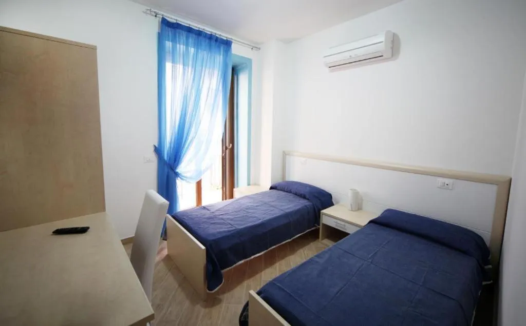 Bedroom, Bed in B&B New Acropolis