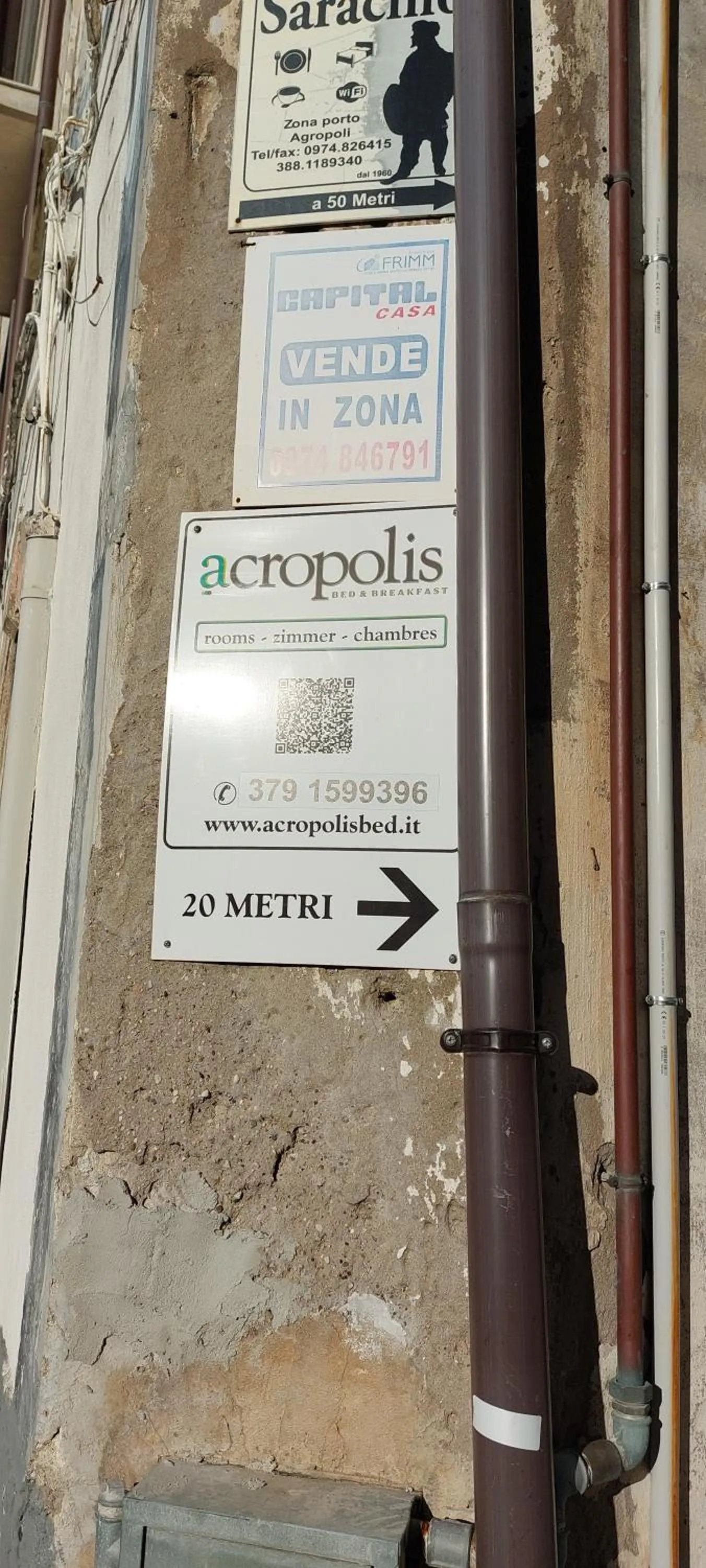 Property logo or sign in B&B New Acropolis