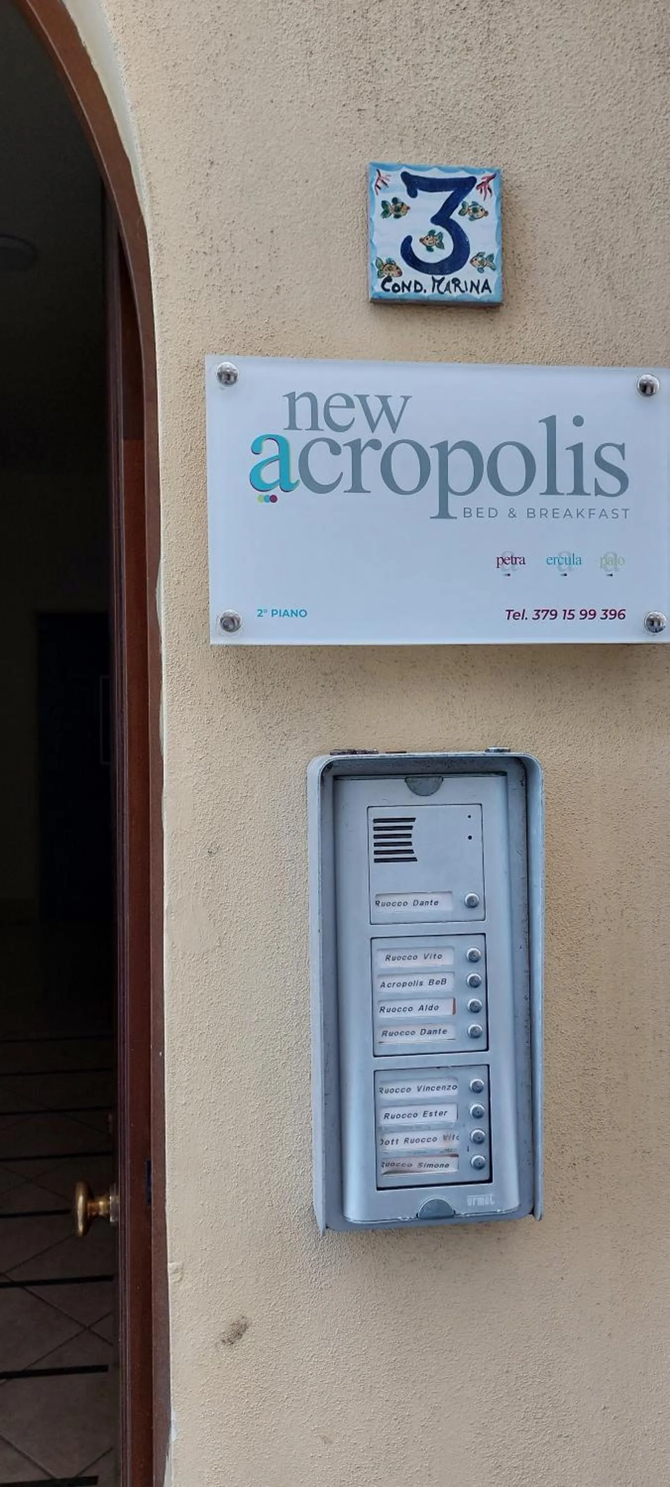 Property logo or sign in B&B New Acropolis