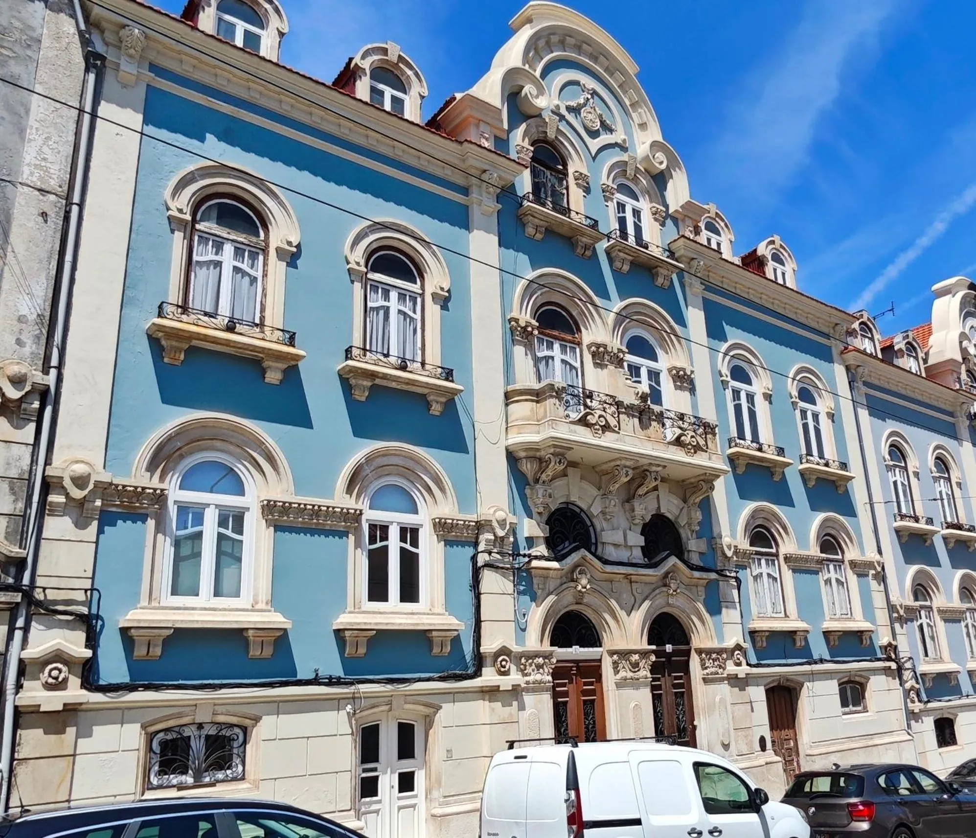 Property building in Charming Apt in Historic House