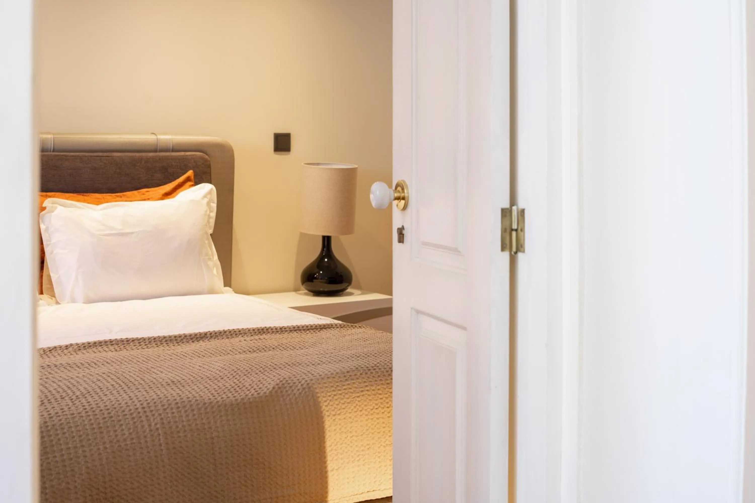 Bed in Charming Apt in Historic House