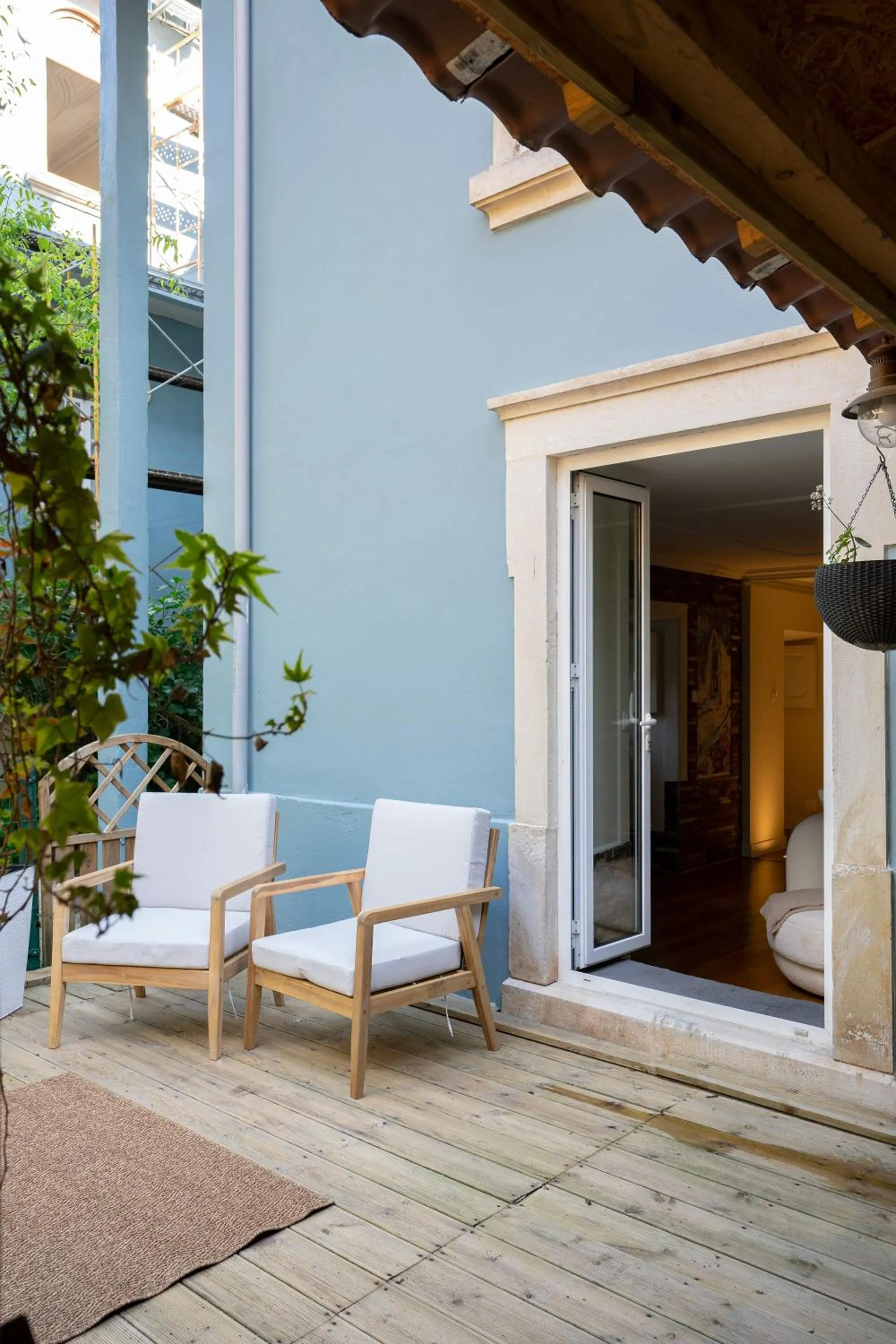 Charming Apt in Historic House