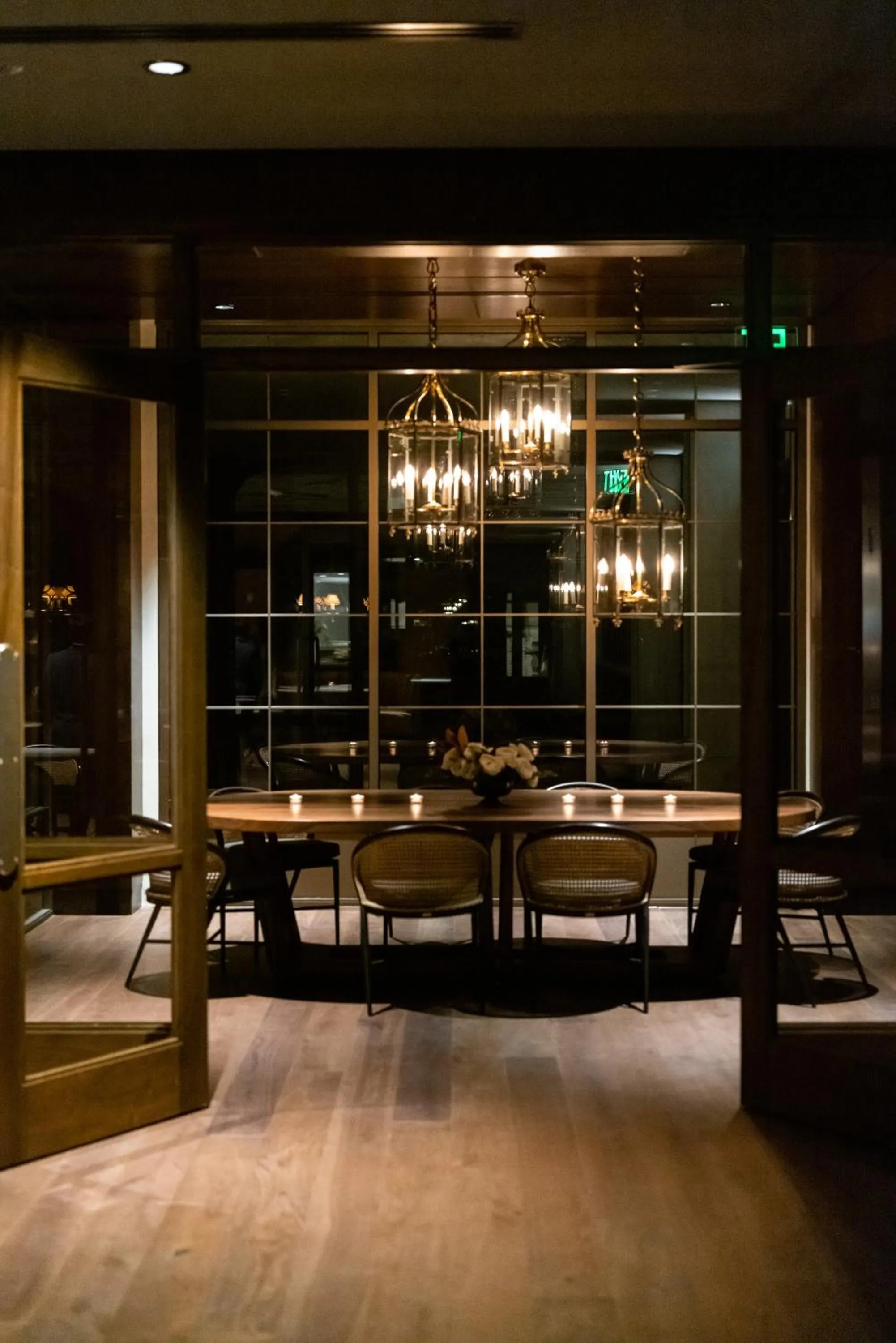 Restaurant/places to eat in The Global Ambassador