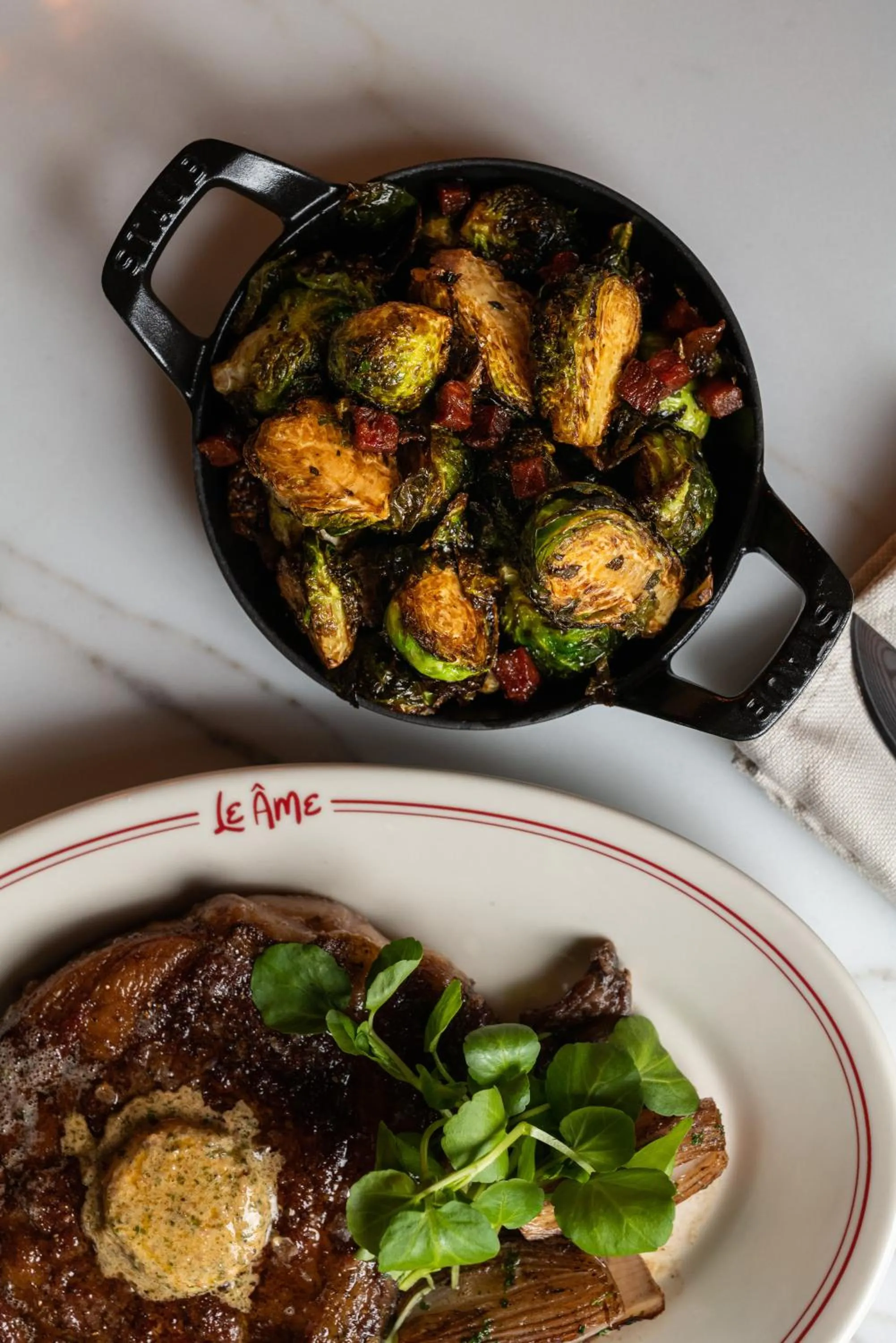 Restaurant/places to eat in The Global Ambassador