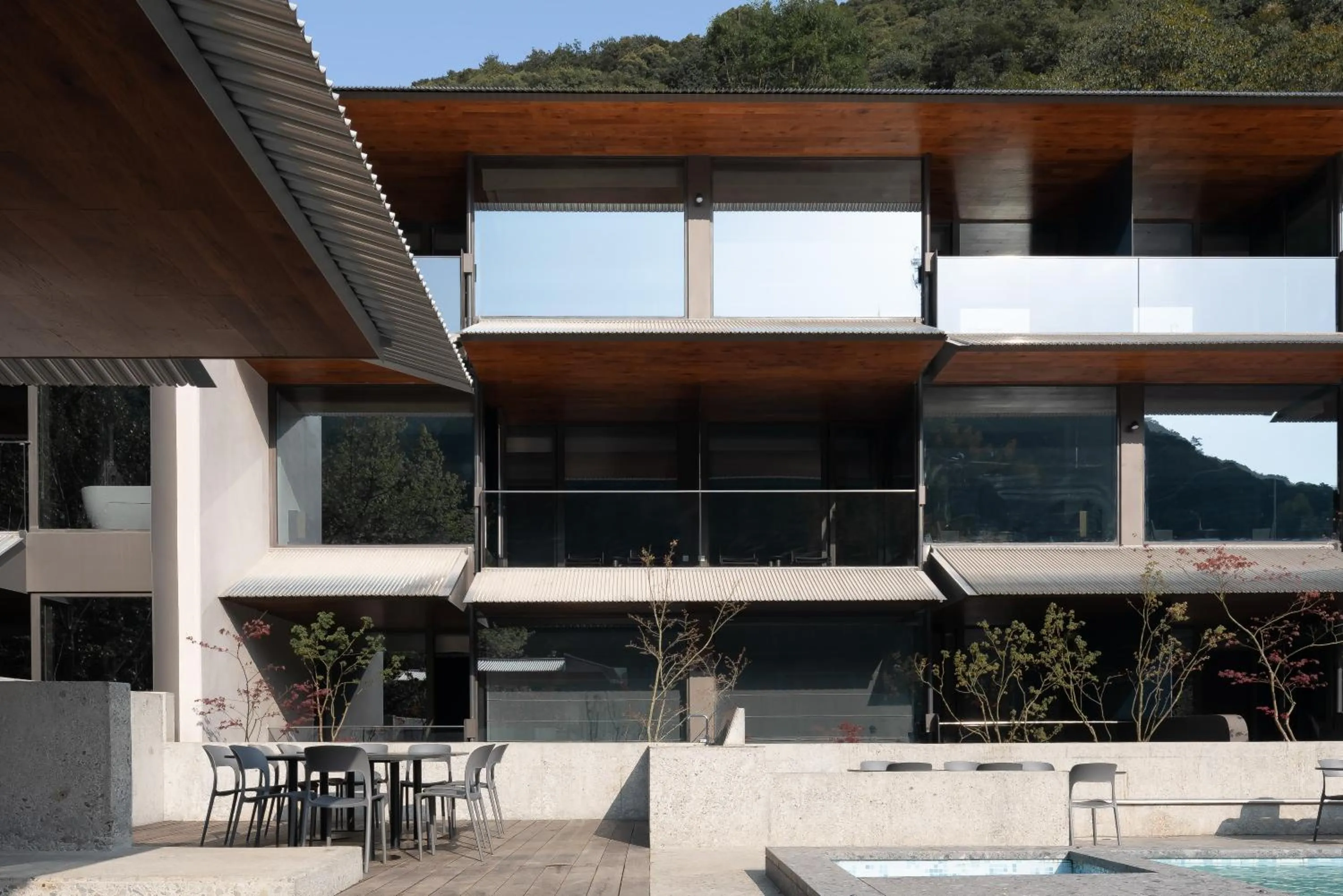 Property building in Yakamoz Qianchuan Hotel