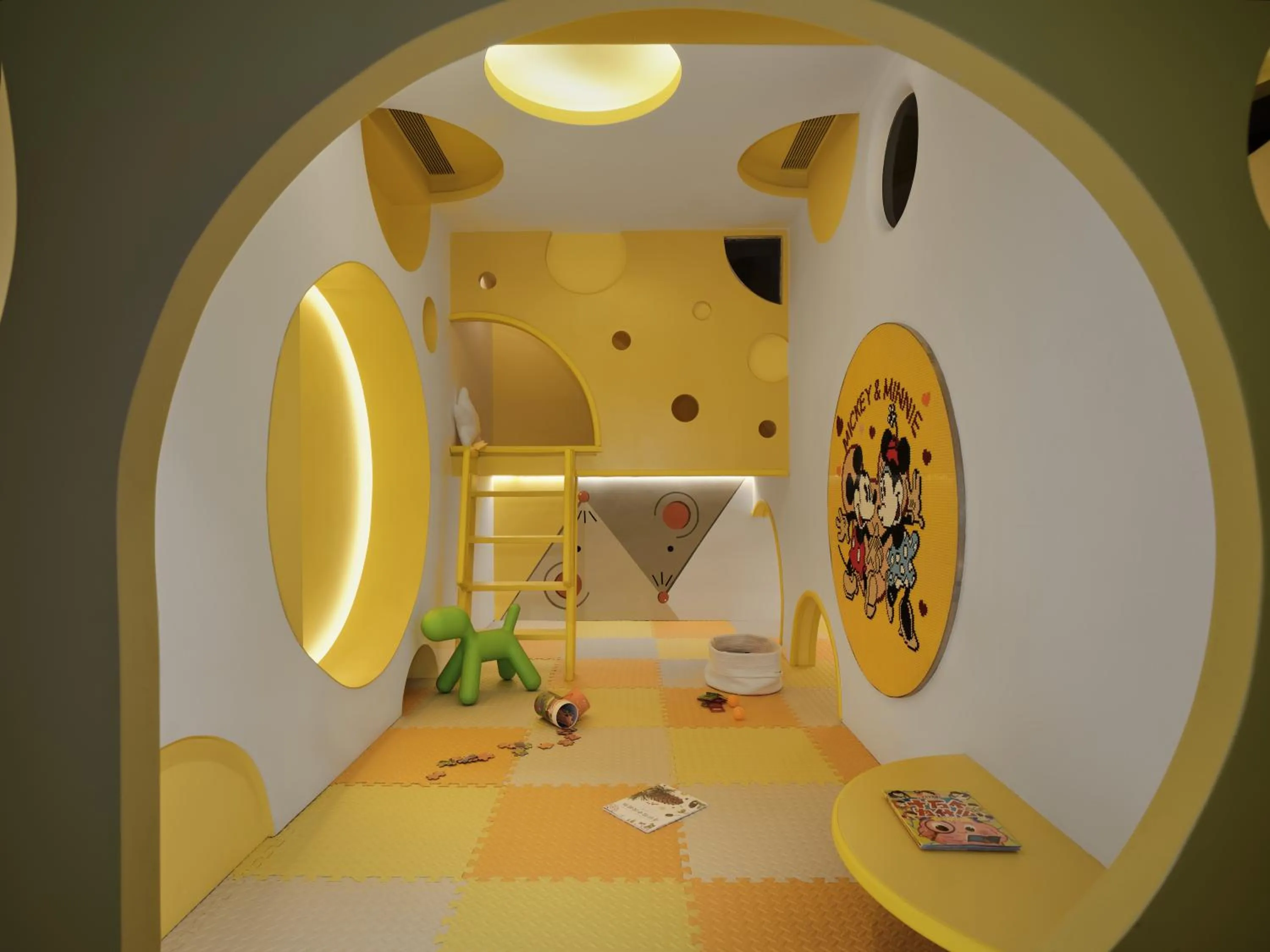 Children play ground in Yakamoz Qianchuan Hotel