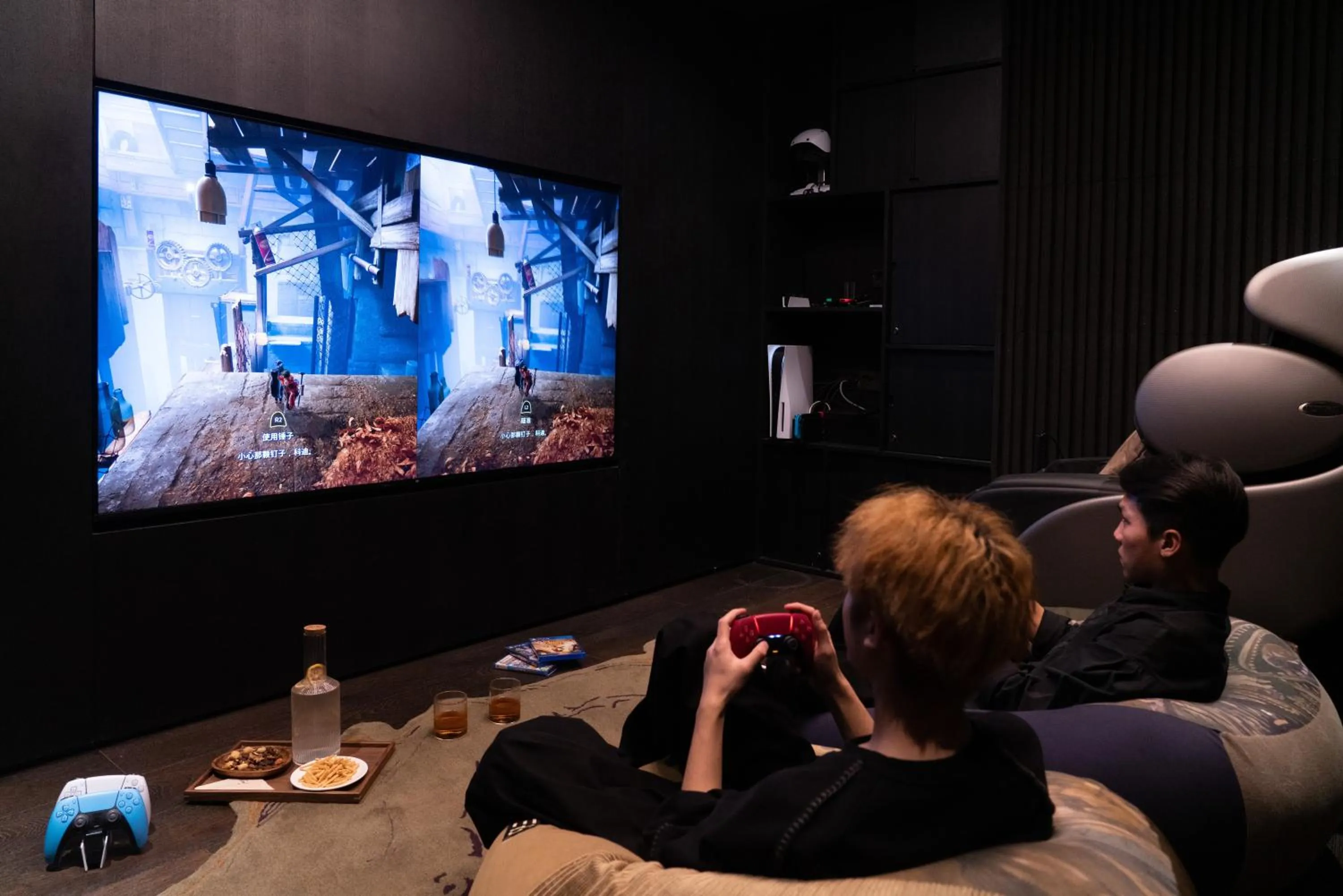 Communal lounge/ TV room in Yakamoz Qianchuan Hotel