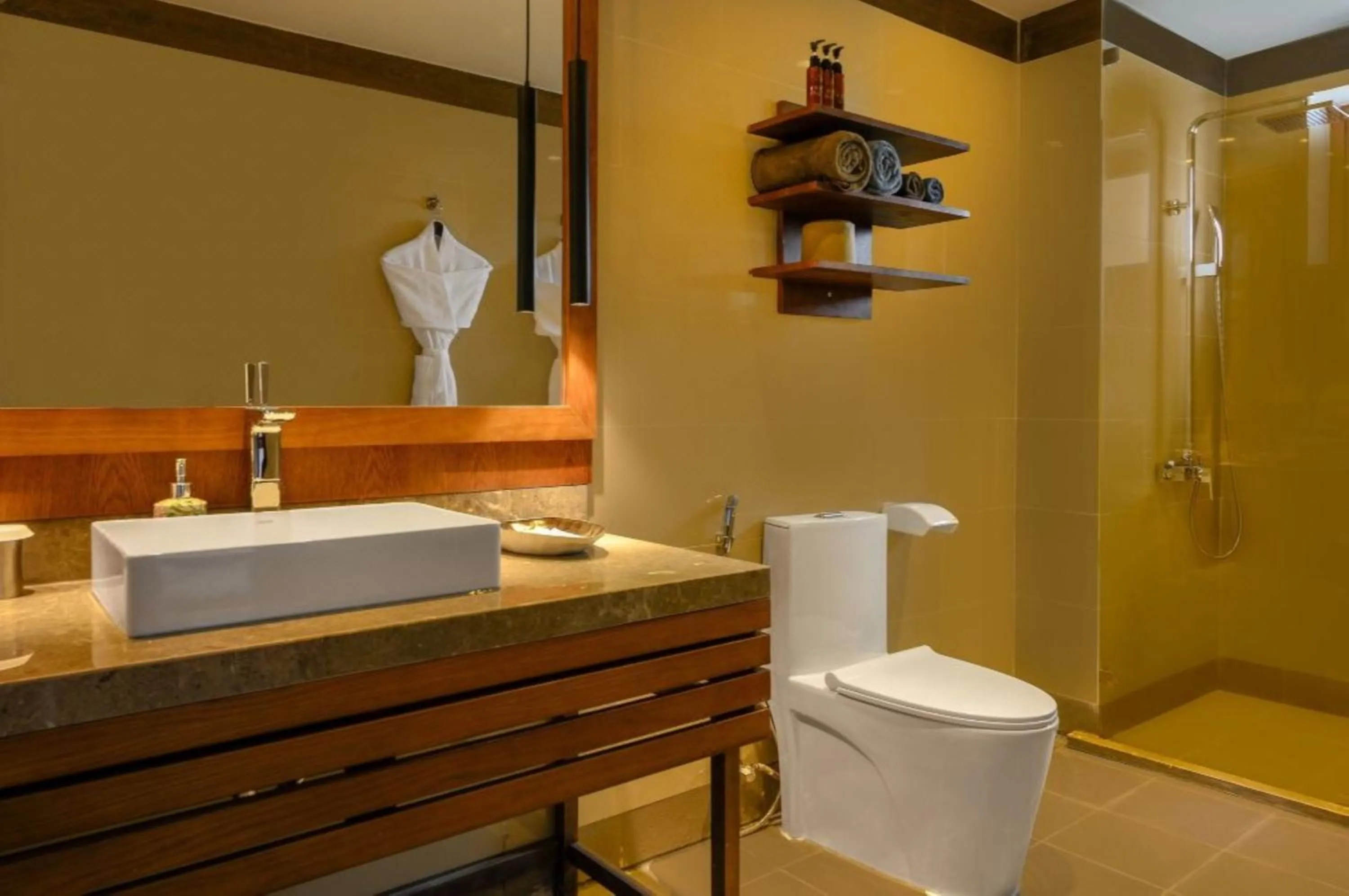 Shower in HA Hotel Apartments Ocean Front