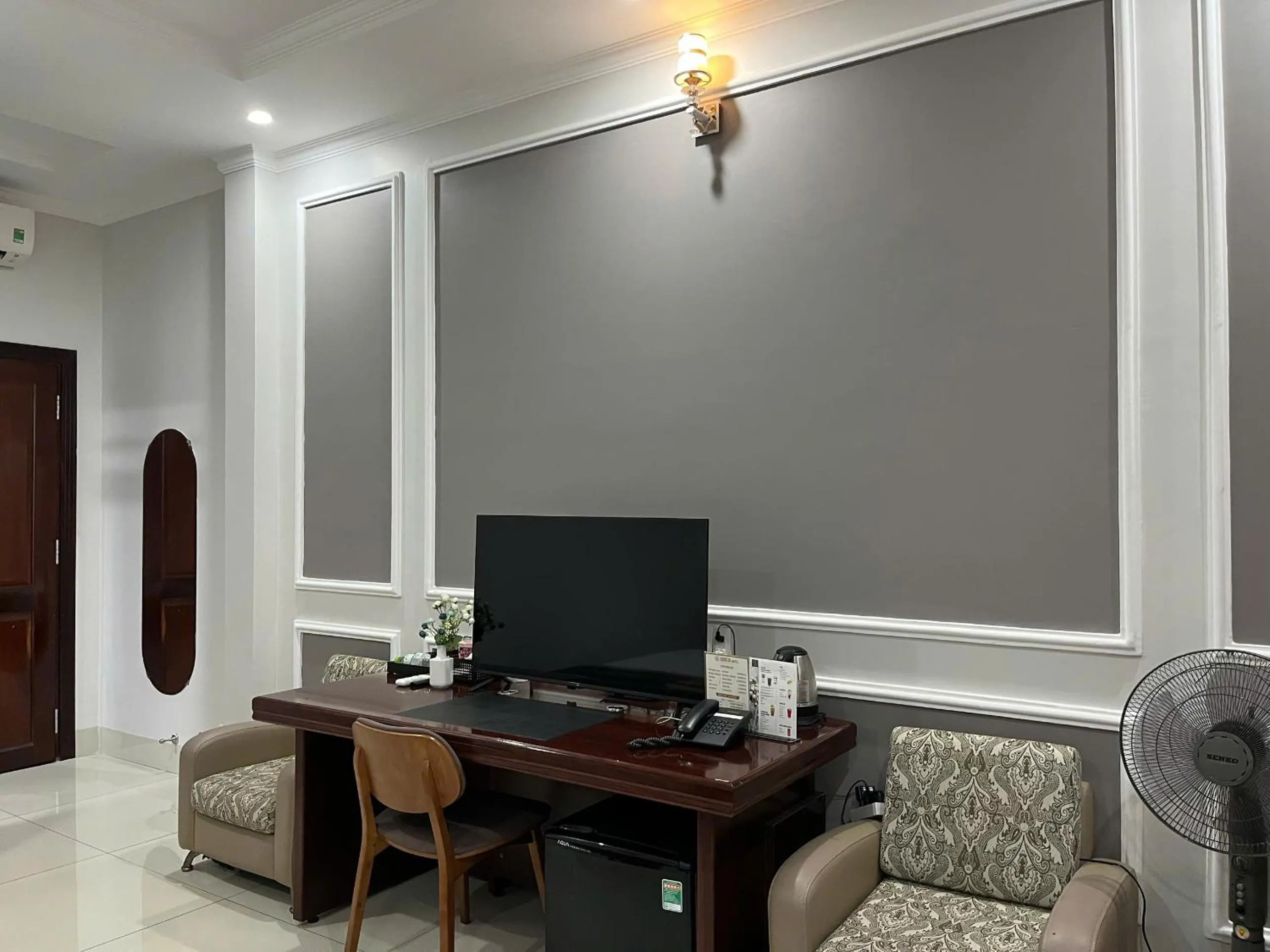 Area and facilities in Lucasta Hotel