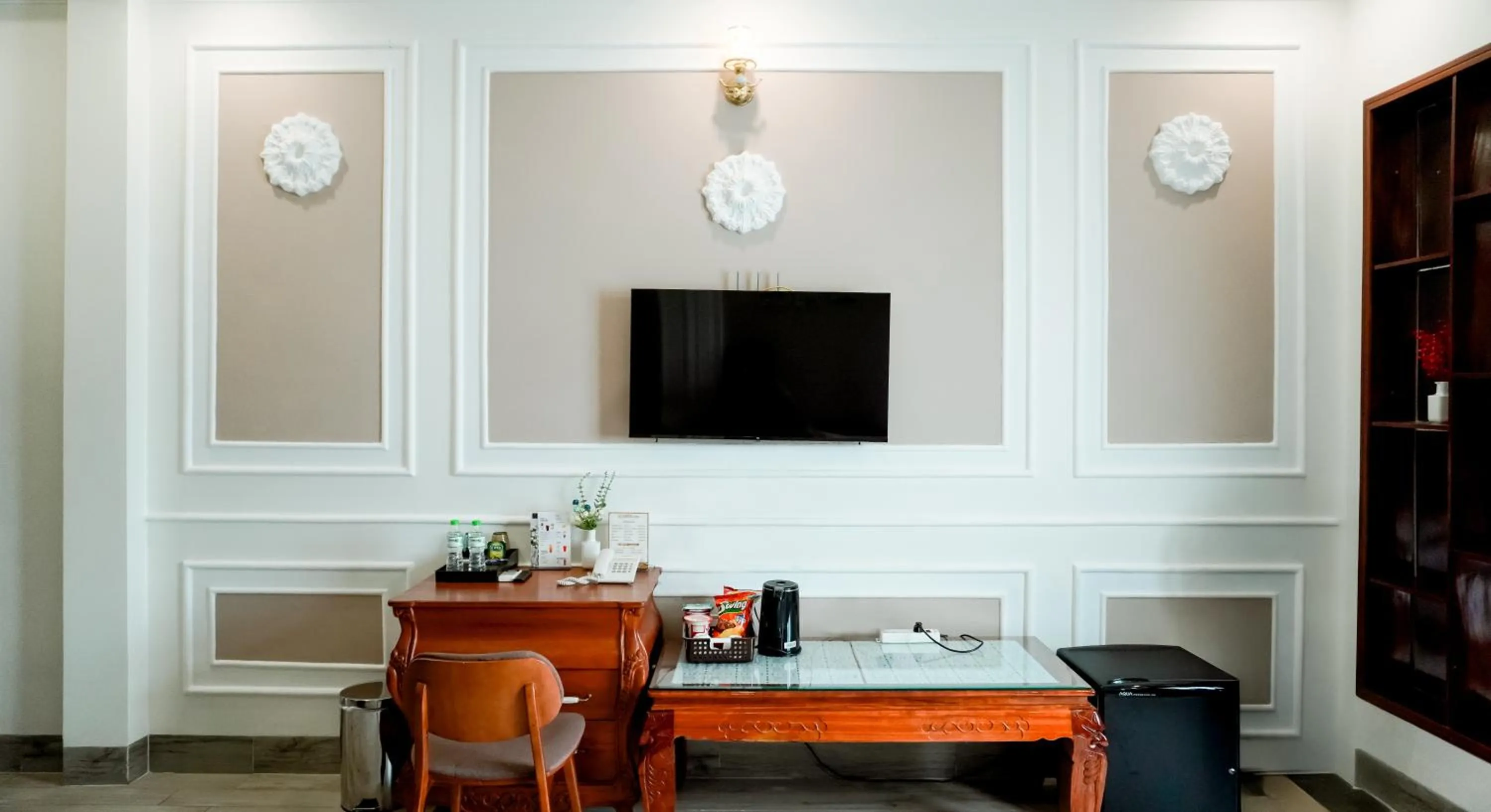 TV and multimedia in Lucasta Hotel