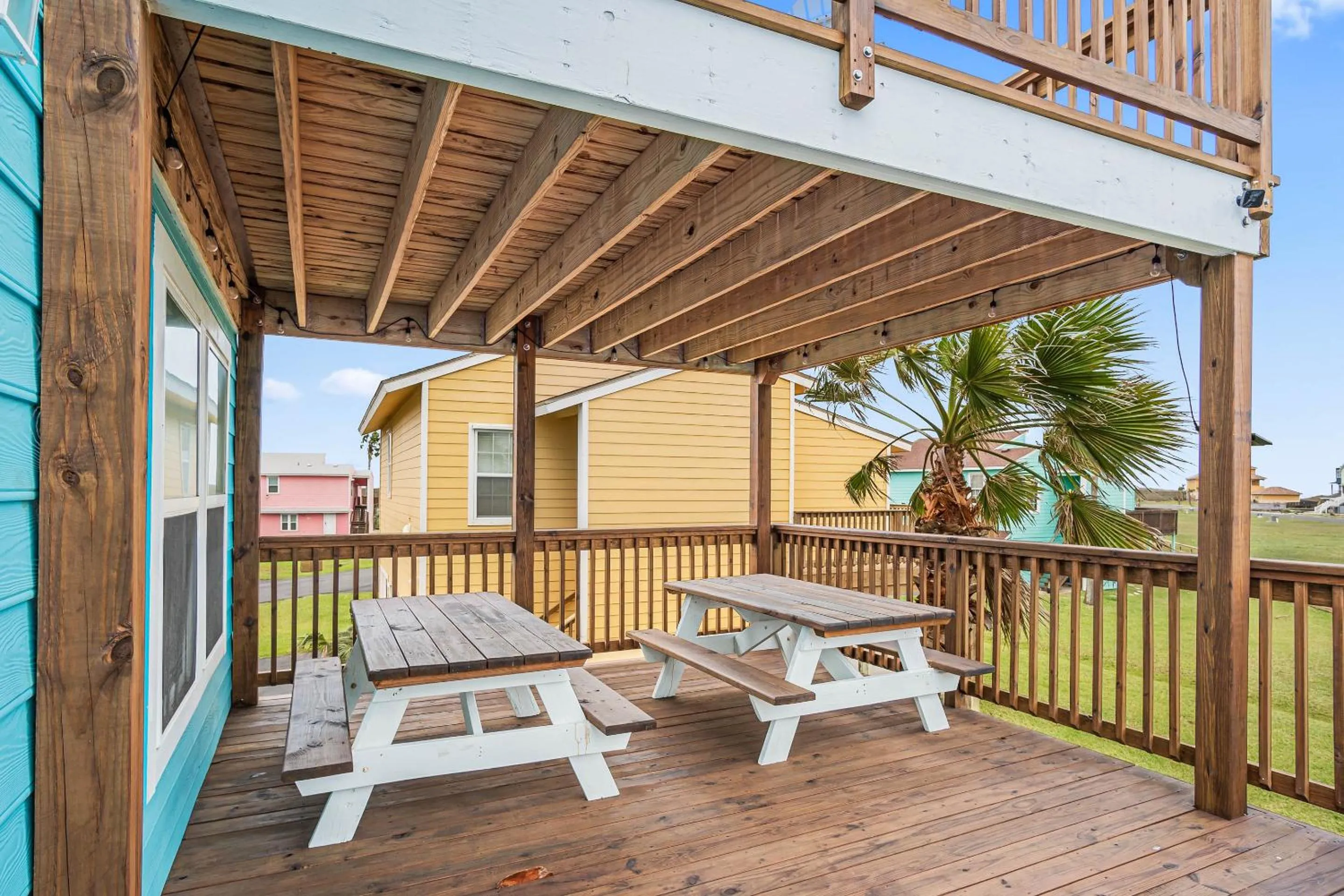 Property building in Sea Breeze Escape