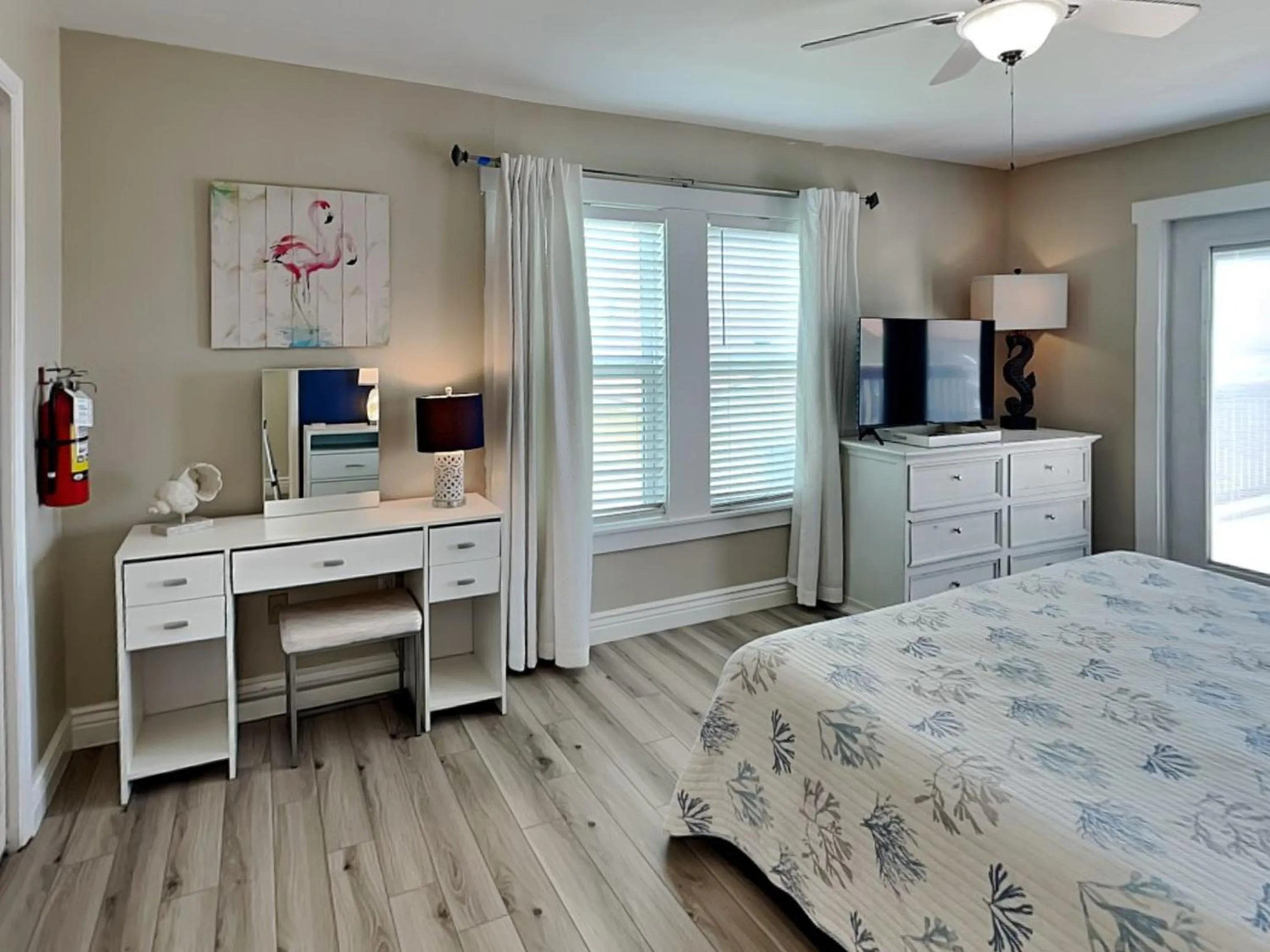 Bed in Sea Breeze Escape