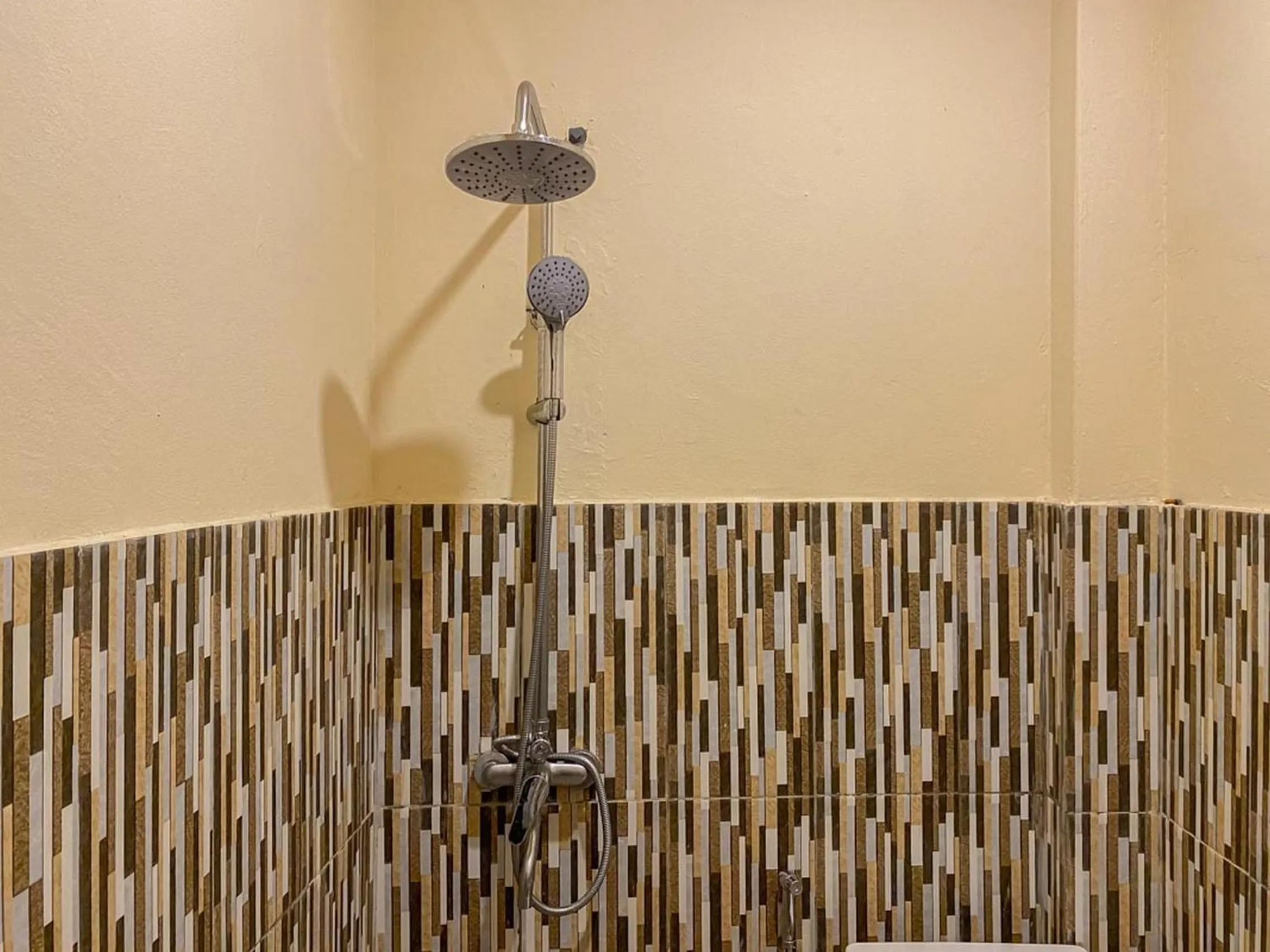 Bathroom in Urbanview Hotel ME Jayapura