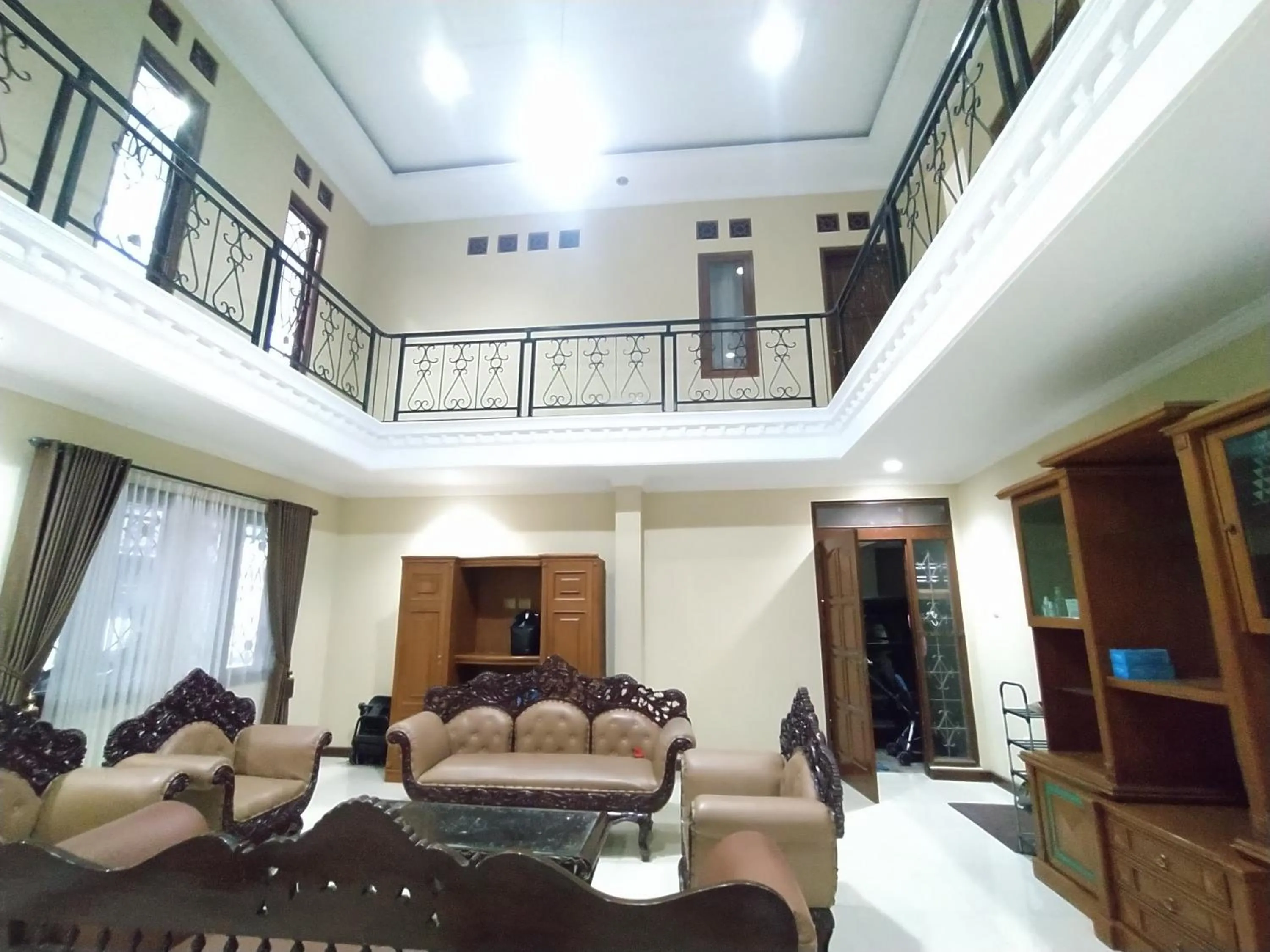 Living room in RedDoorz near Prawirotaman Yogyakarta