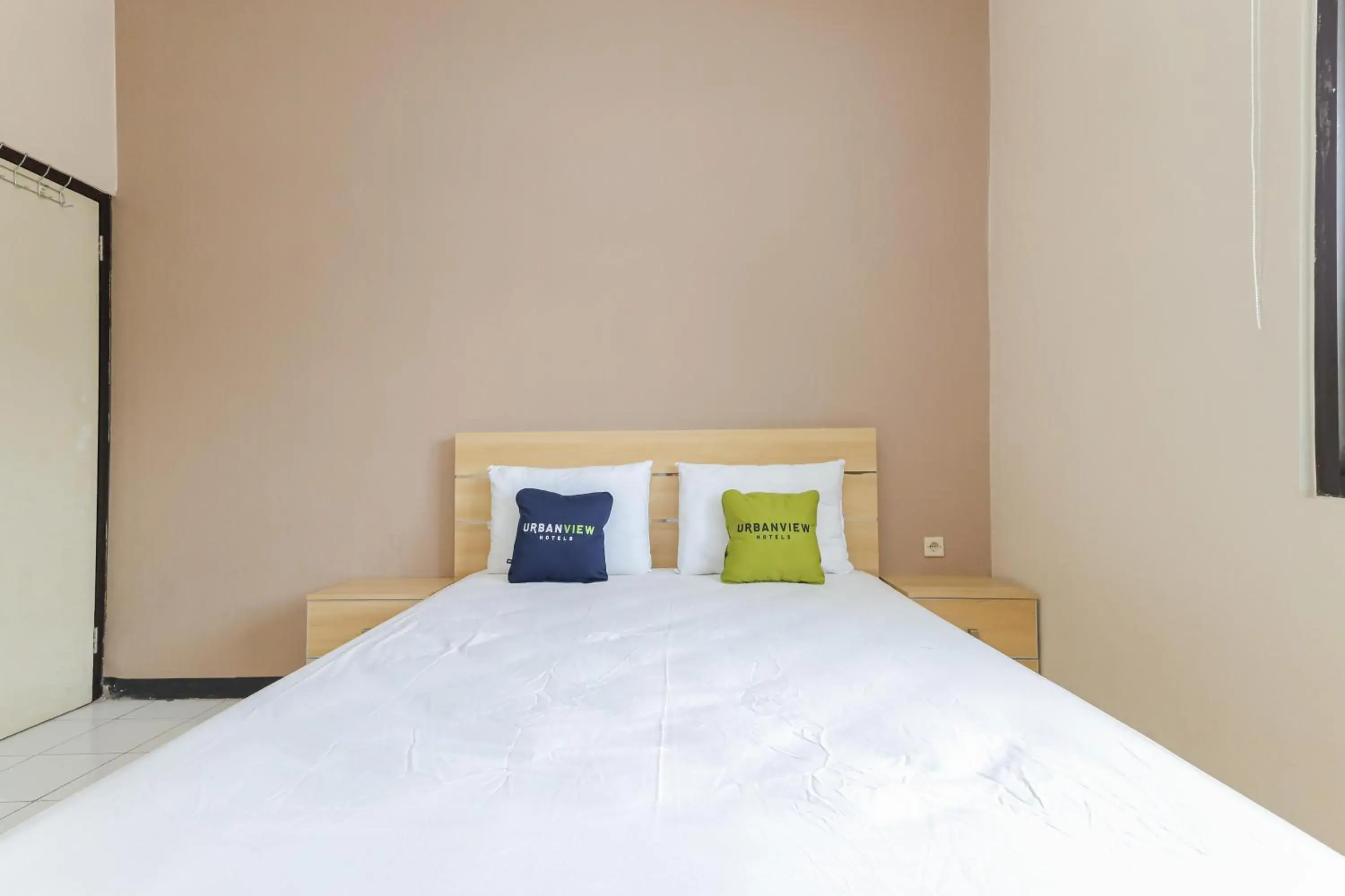 Superior Double Room in Urbanview Roemah Tebet by RedDoorz Superior Double Room in Urbanview Roemah Tebet by RedDoorz