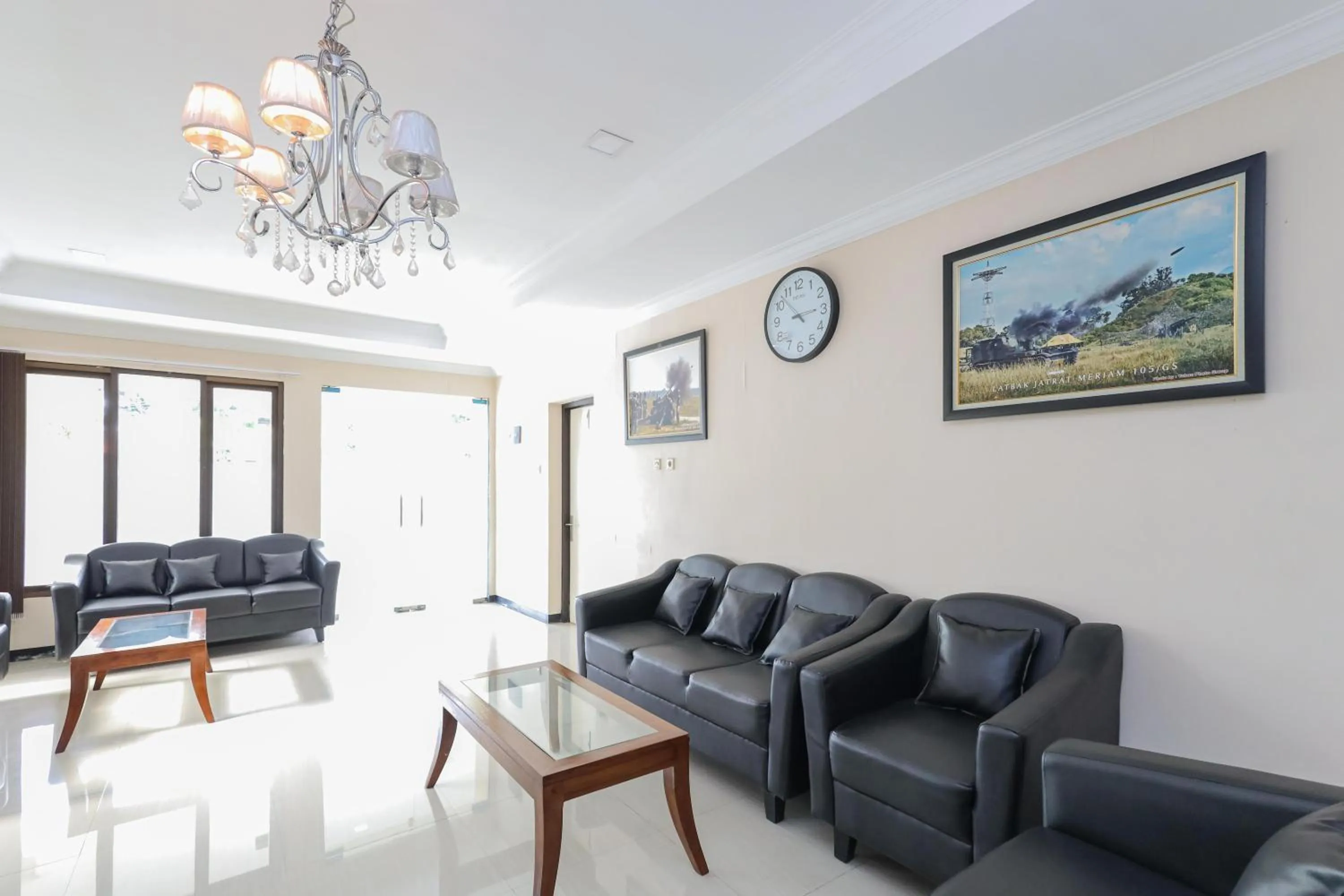 Living room in Urbanview Roemah Tebet by RedDoorz