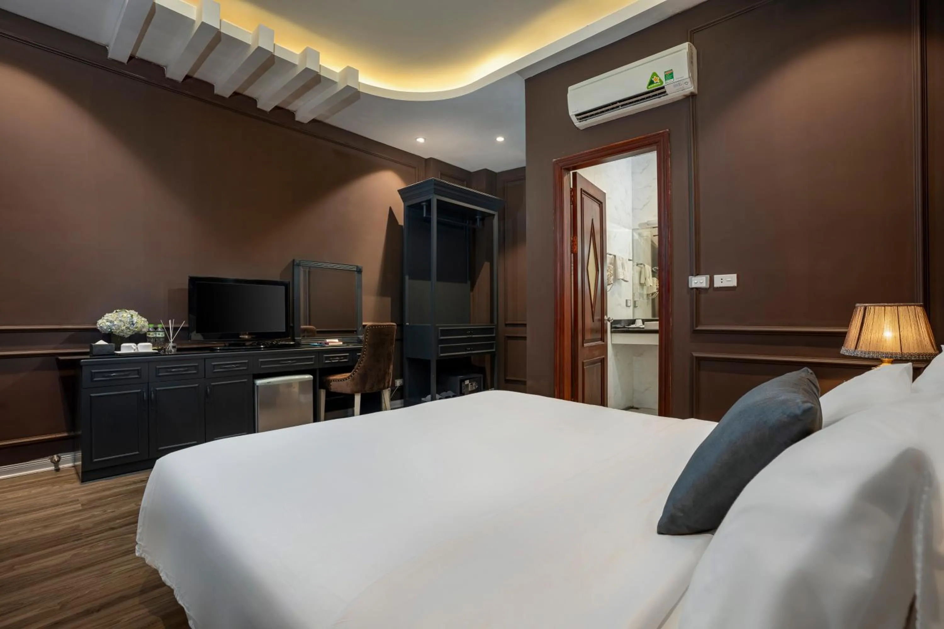 Bed in Hanoi Morning Hotel