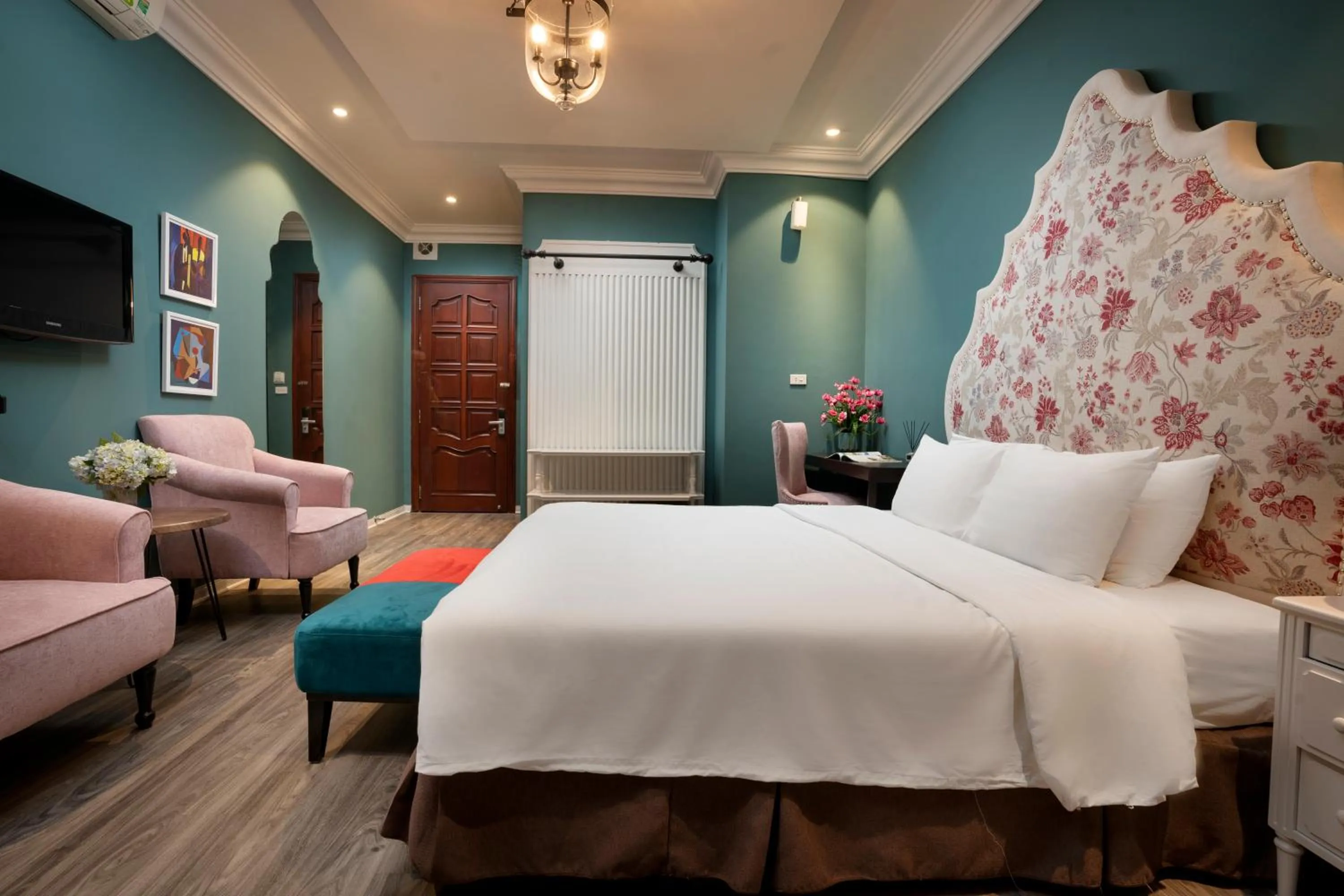 Bed in Hanoi Morning Hotel