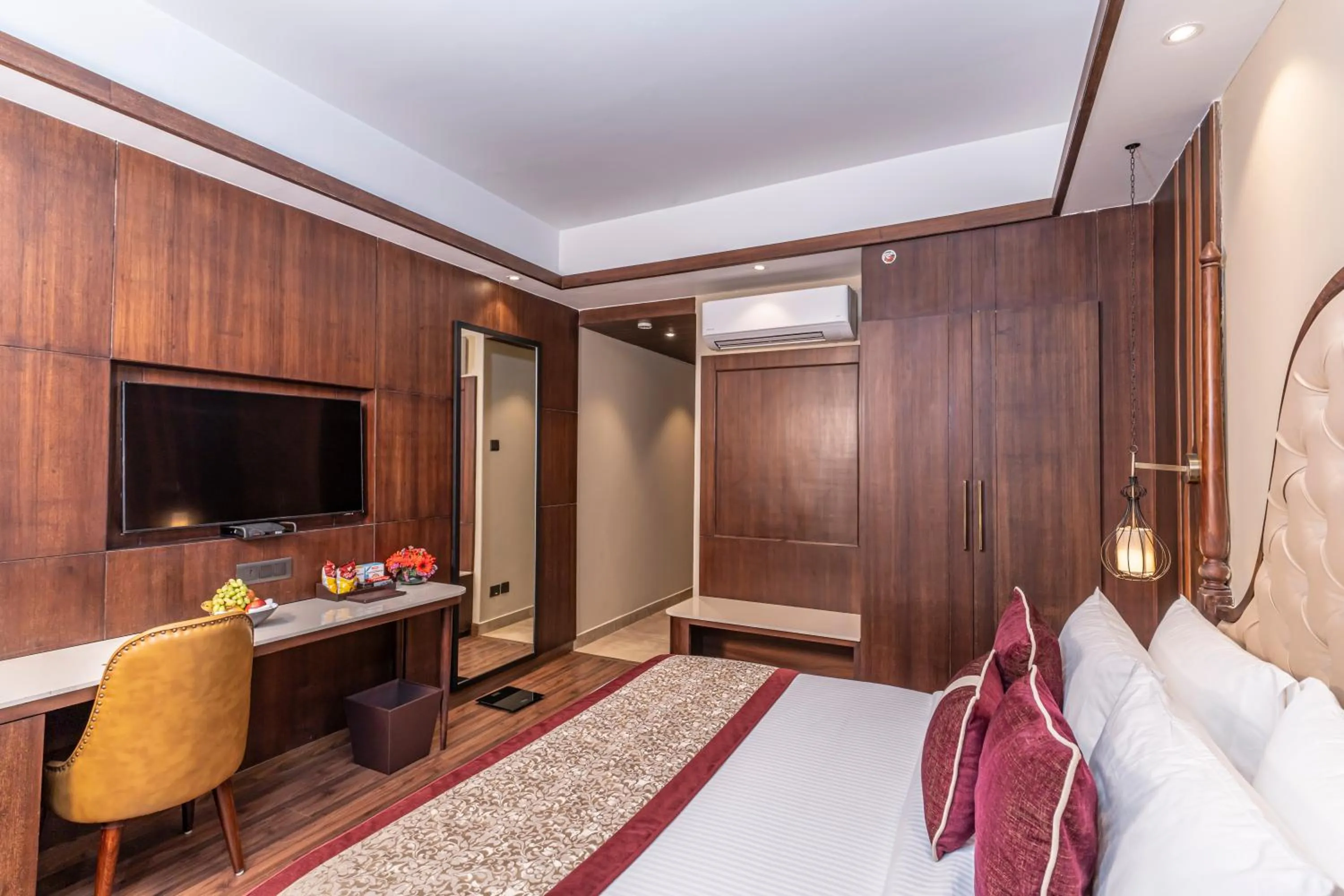 Bedroom, Bed in Fortune Khajjiar - Member ITC Hotels' Group