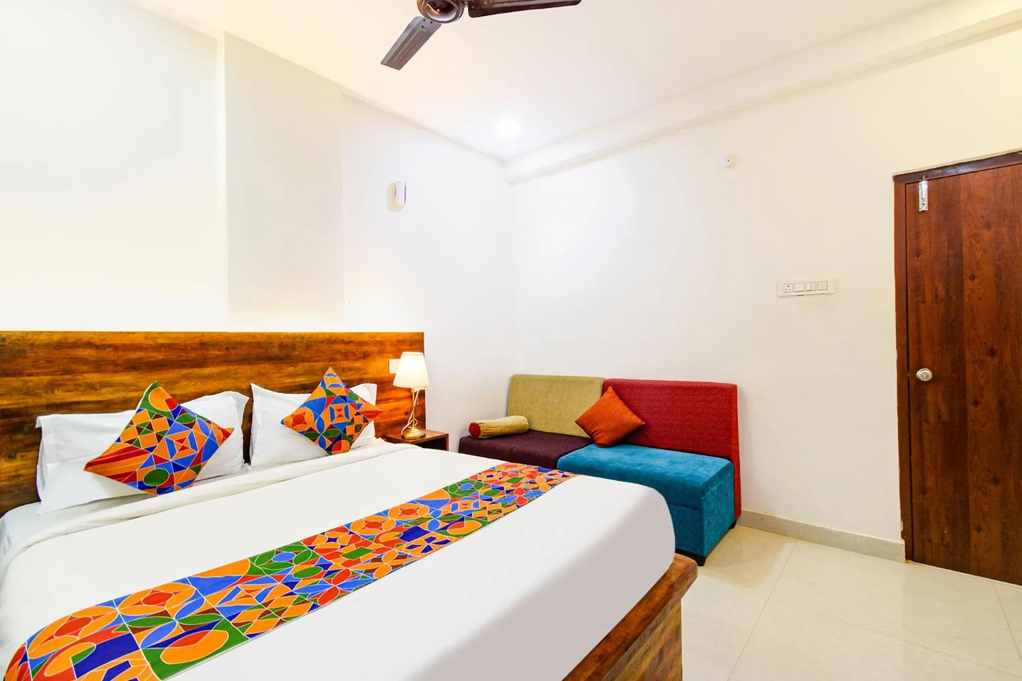 Bed in FabHotel SRH Pride - Nr Hitech City Railway Station