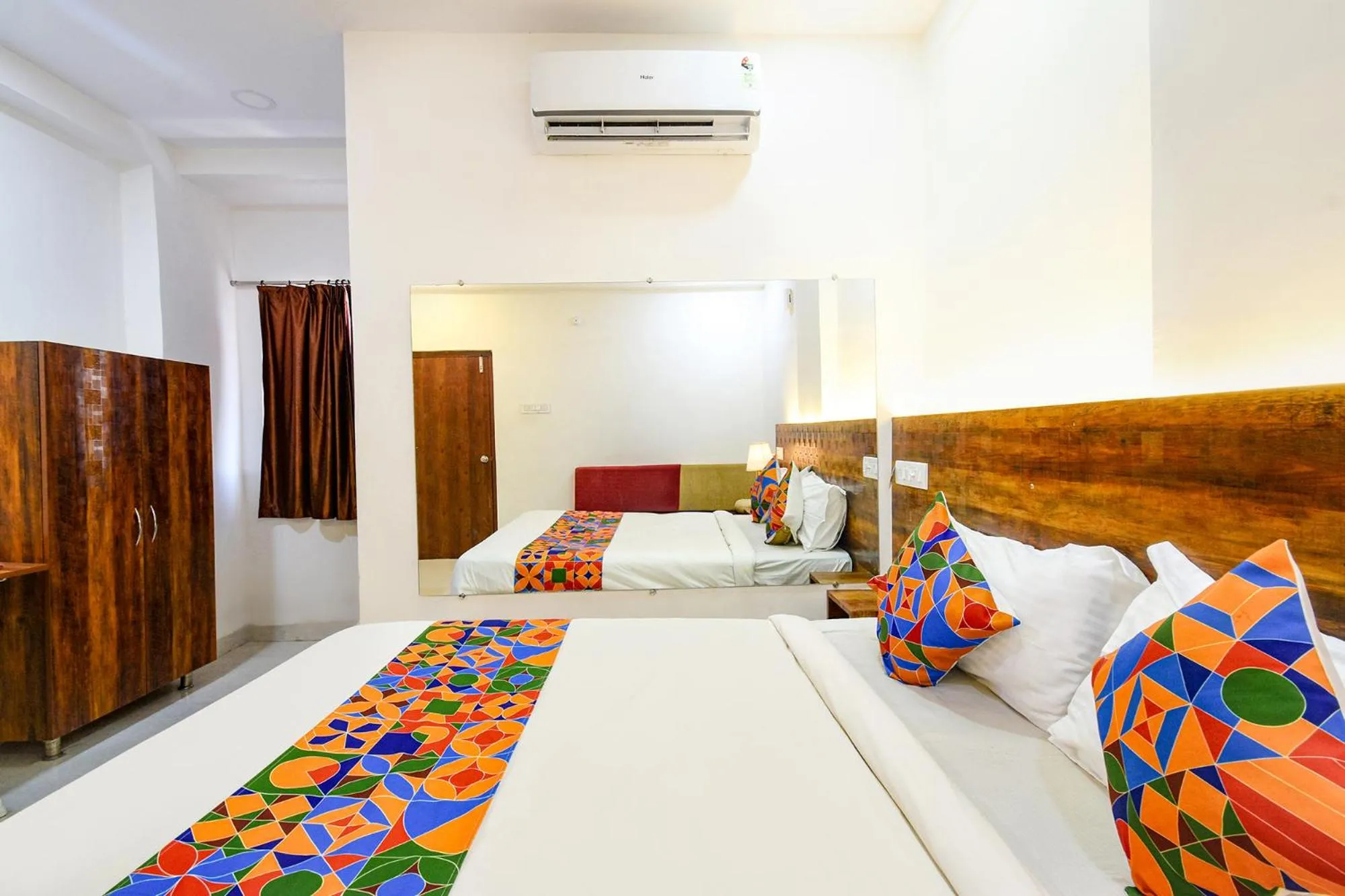 Bed in FabHotel SRH Pride - Nr Hitech City Railway Station