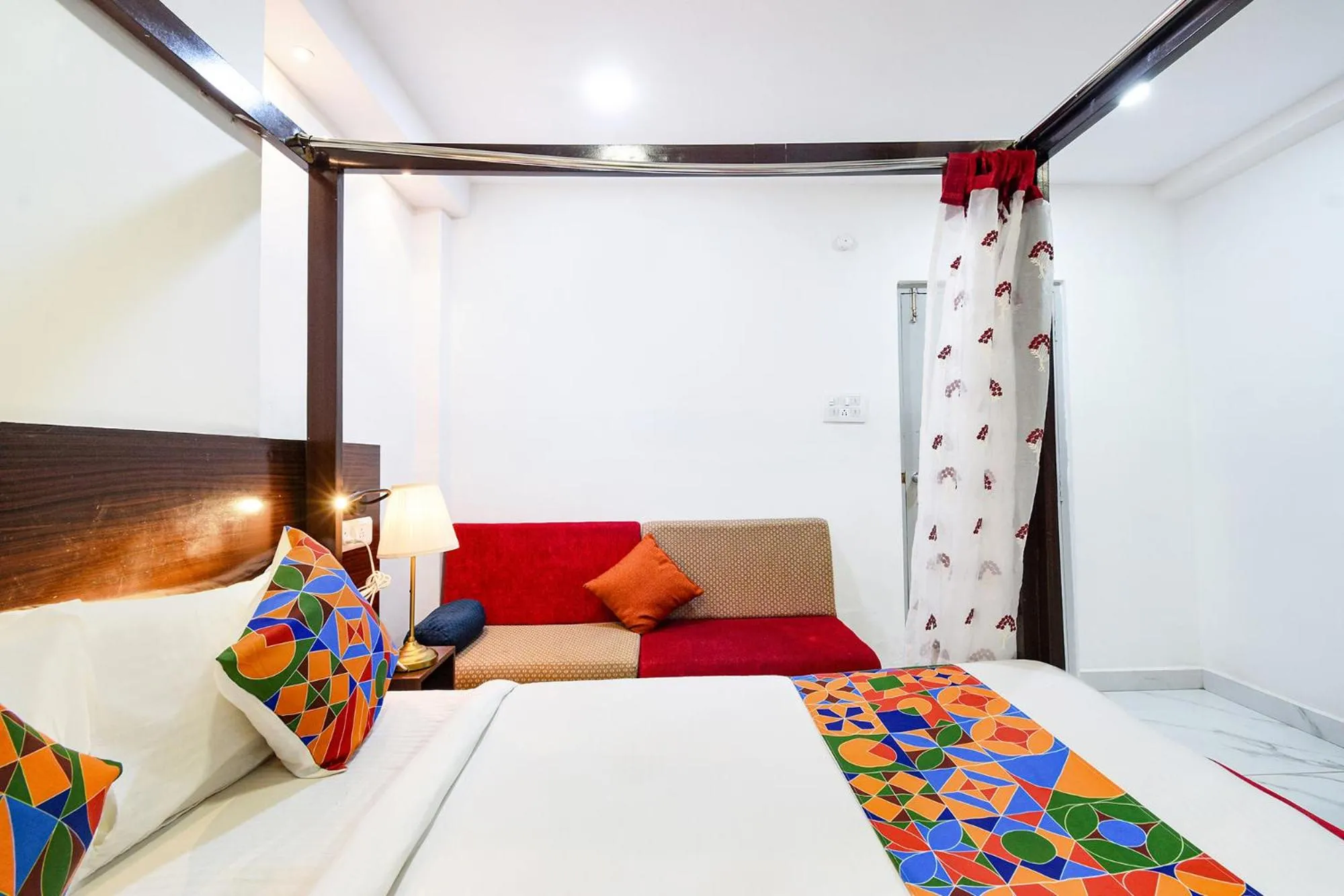 Bed in FabHotel SRH Pride - Nr Hitech City Railway Station