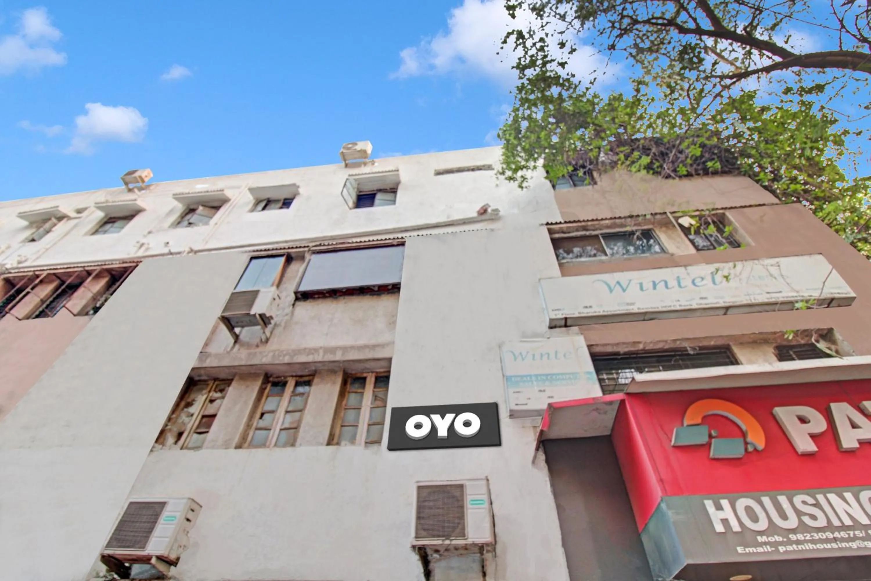 Facade/entrance in Super Hotel O Moonlight Inn