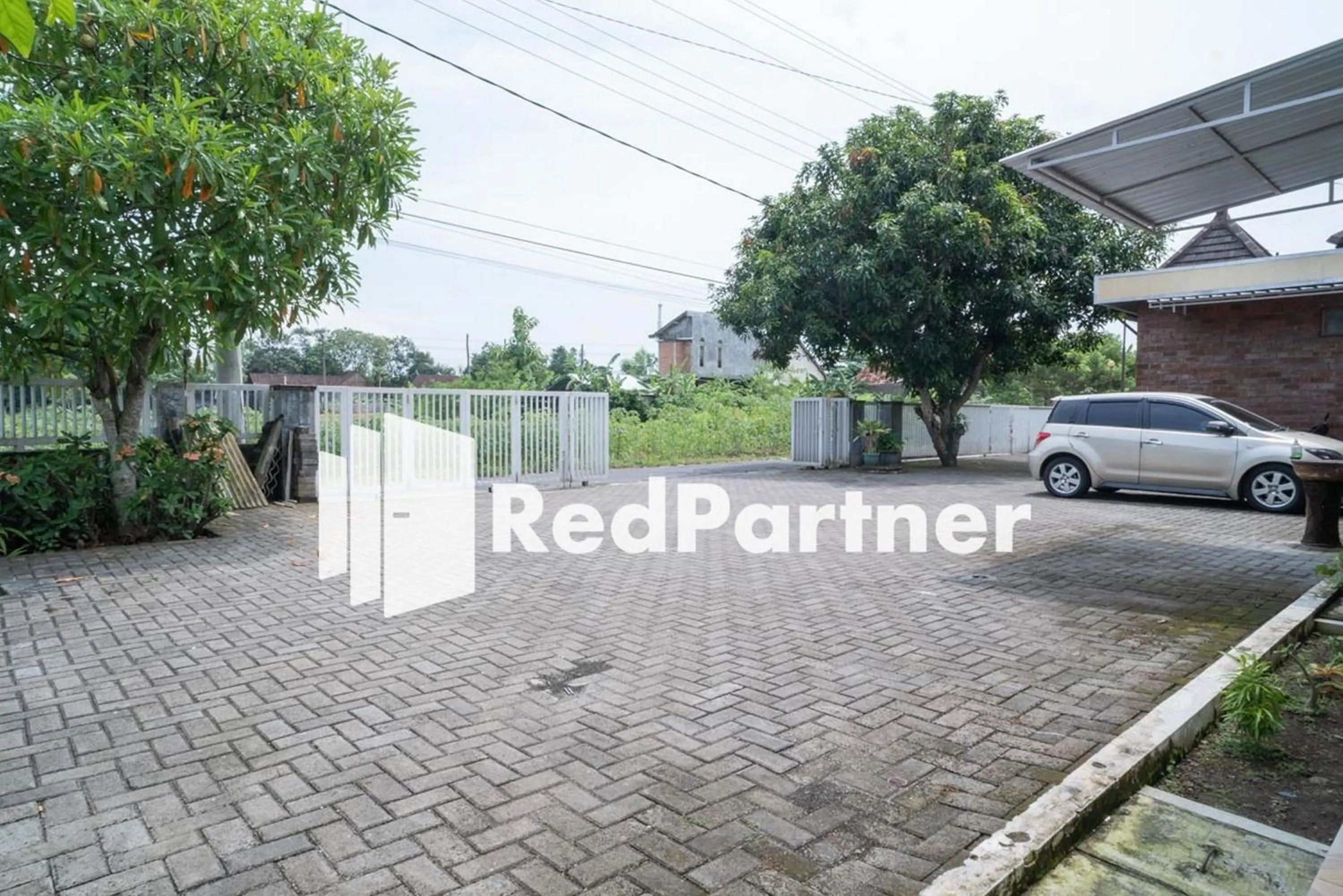 Property building in House Acasia Syariah near Universitas Aisyiah Yogyakarta Mitra RedDoorz