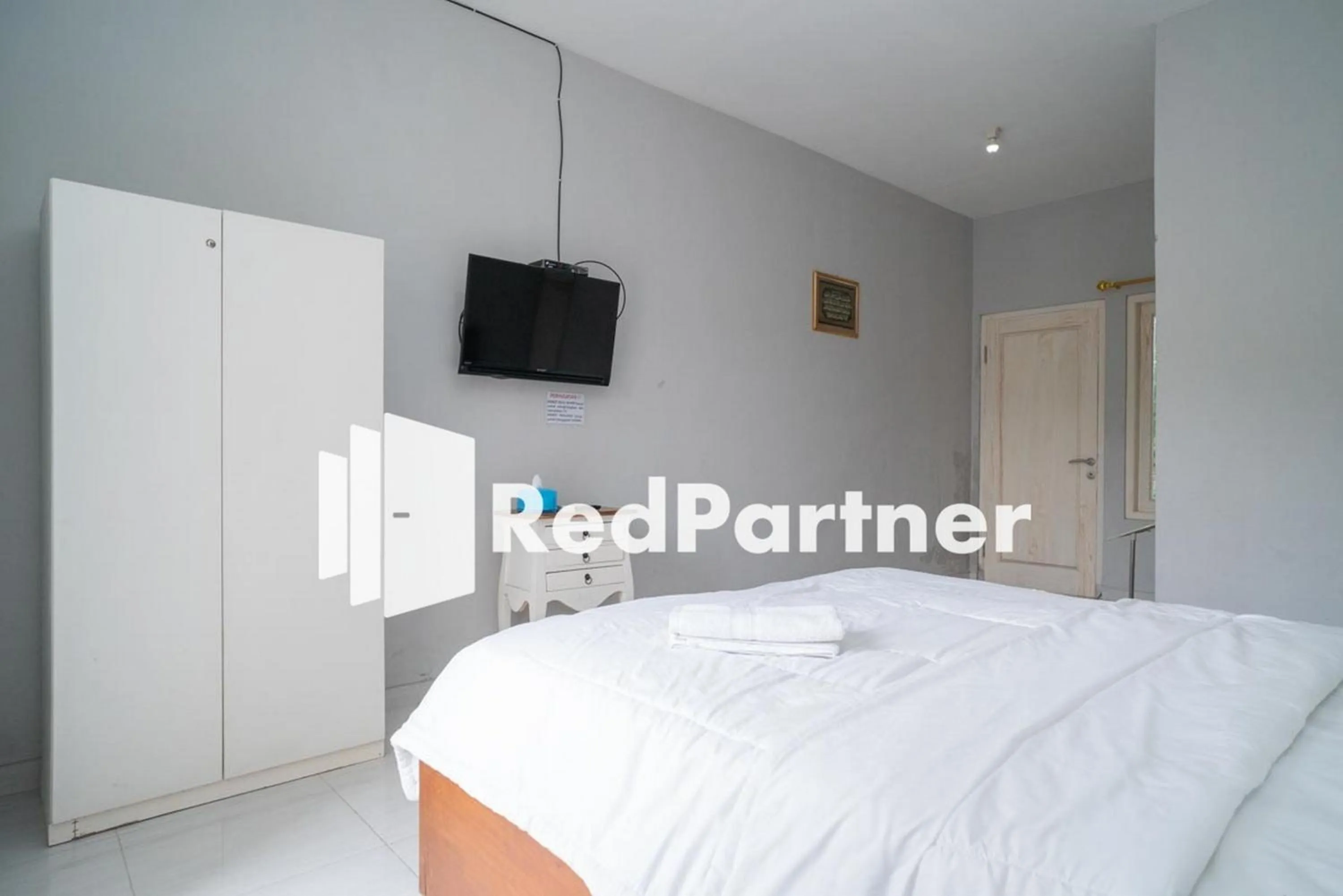 Bedroom, Bed in House Acasia Syariah near Universitas Aisyiah Yogyakarta Mitra RedDoorz