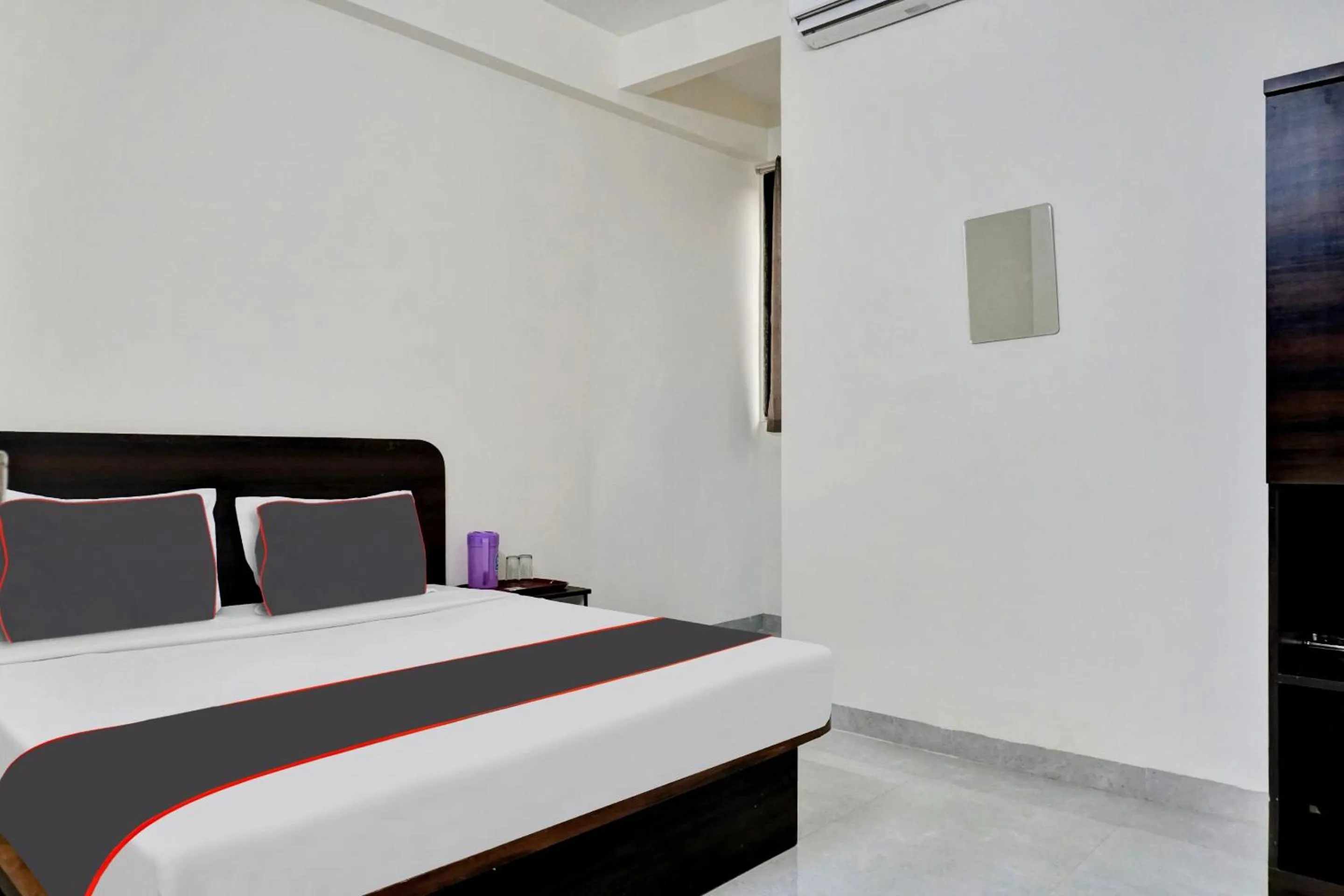 Bedroom in Collection O Gargi Galaxy