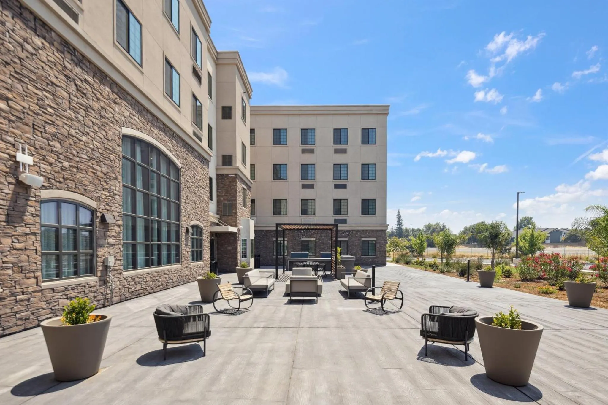 Property building in Staybridge Suites Sacramento Woodland by IHG