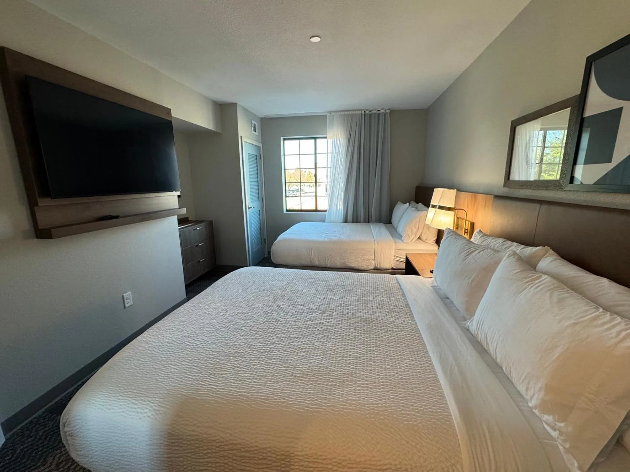 Photo of the whole room, Bed in Staybridge Suites Sacramento Woodland by IHG