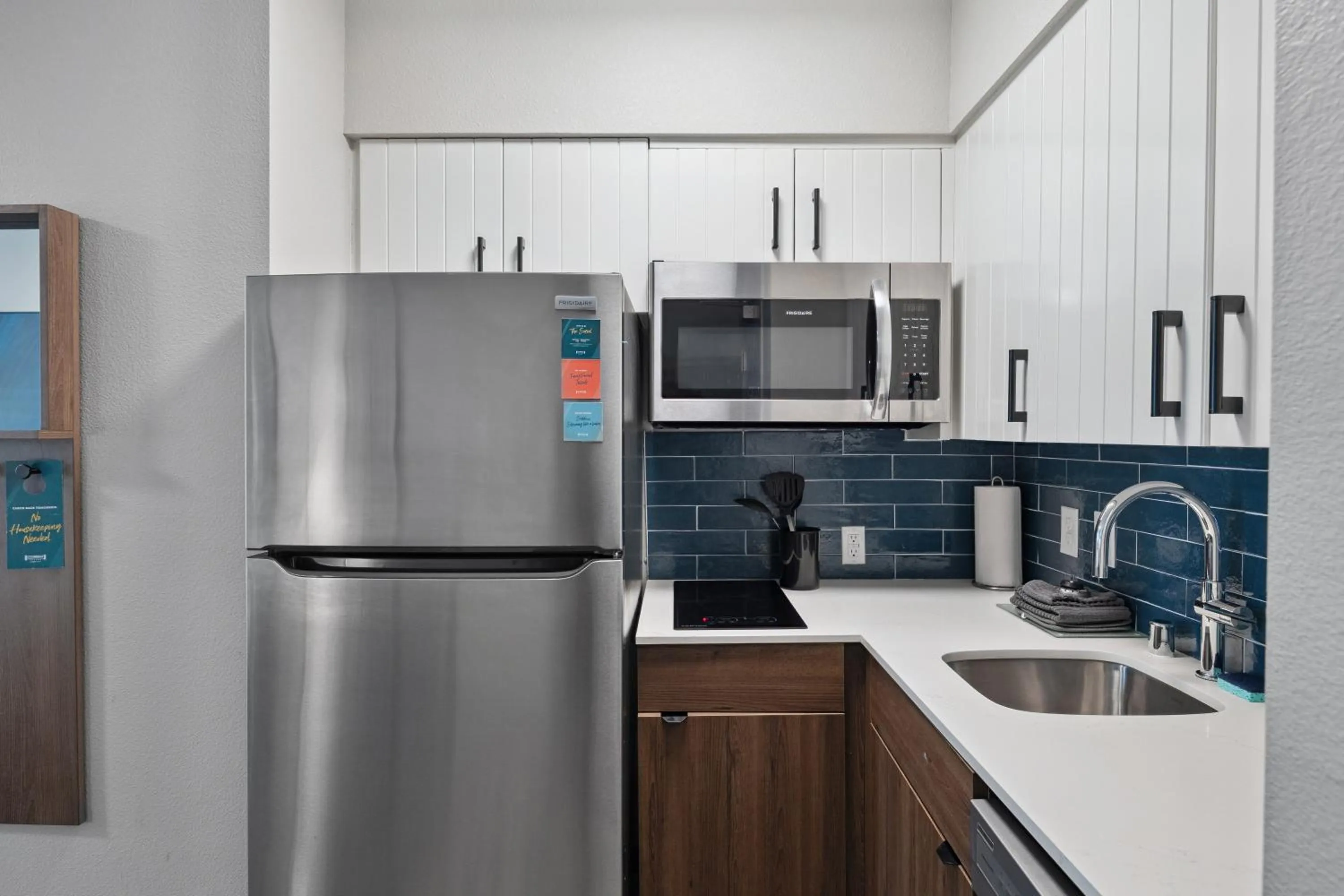 Kitchen or kitchenette in Staybridge Suites Sacramento Woodland by IHG