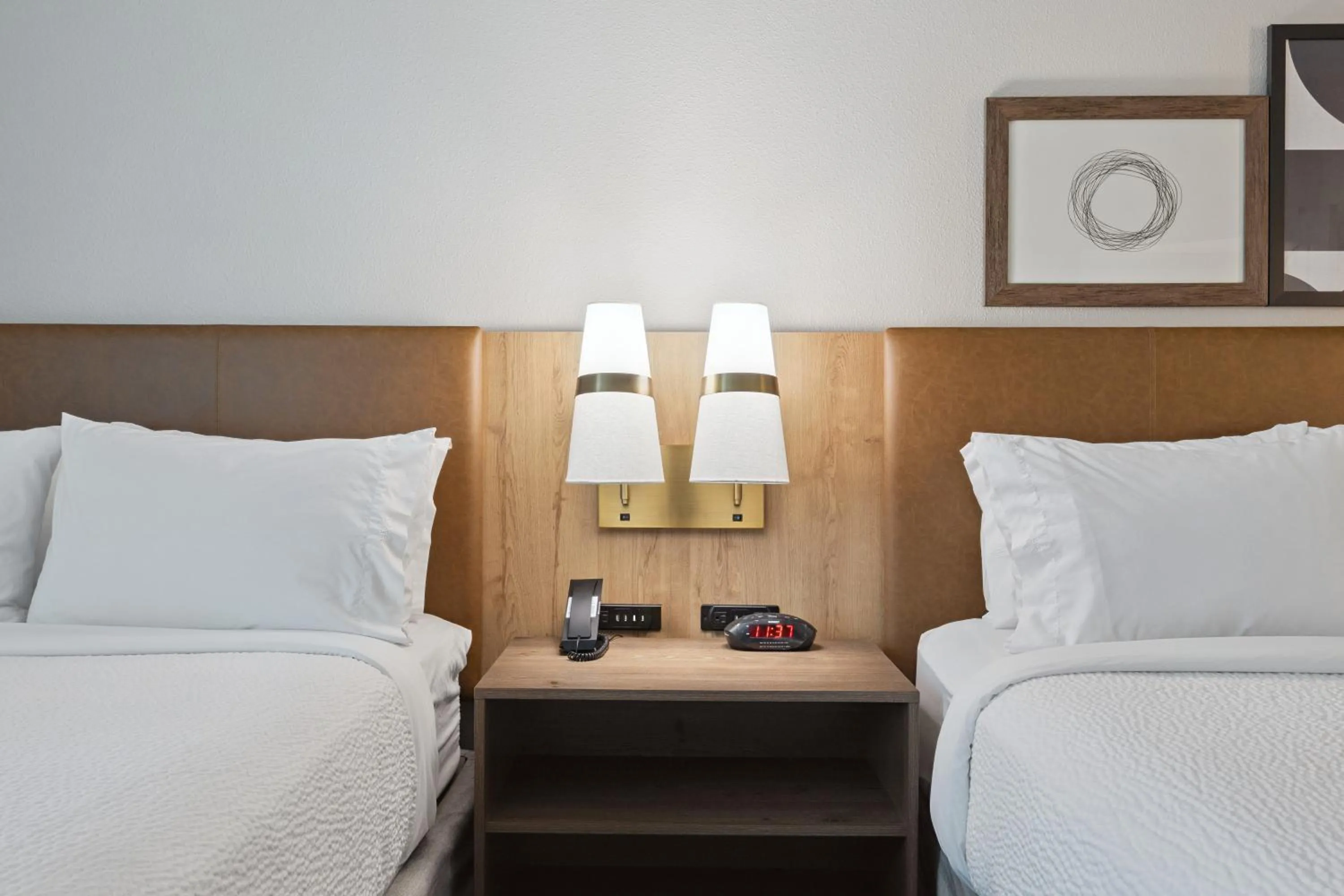 Bed in Staybridge Suites Sacramento Woodland by IHG