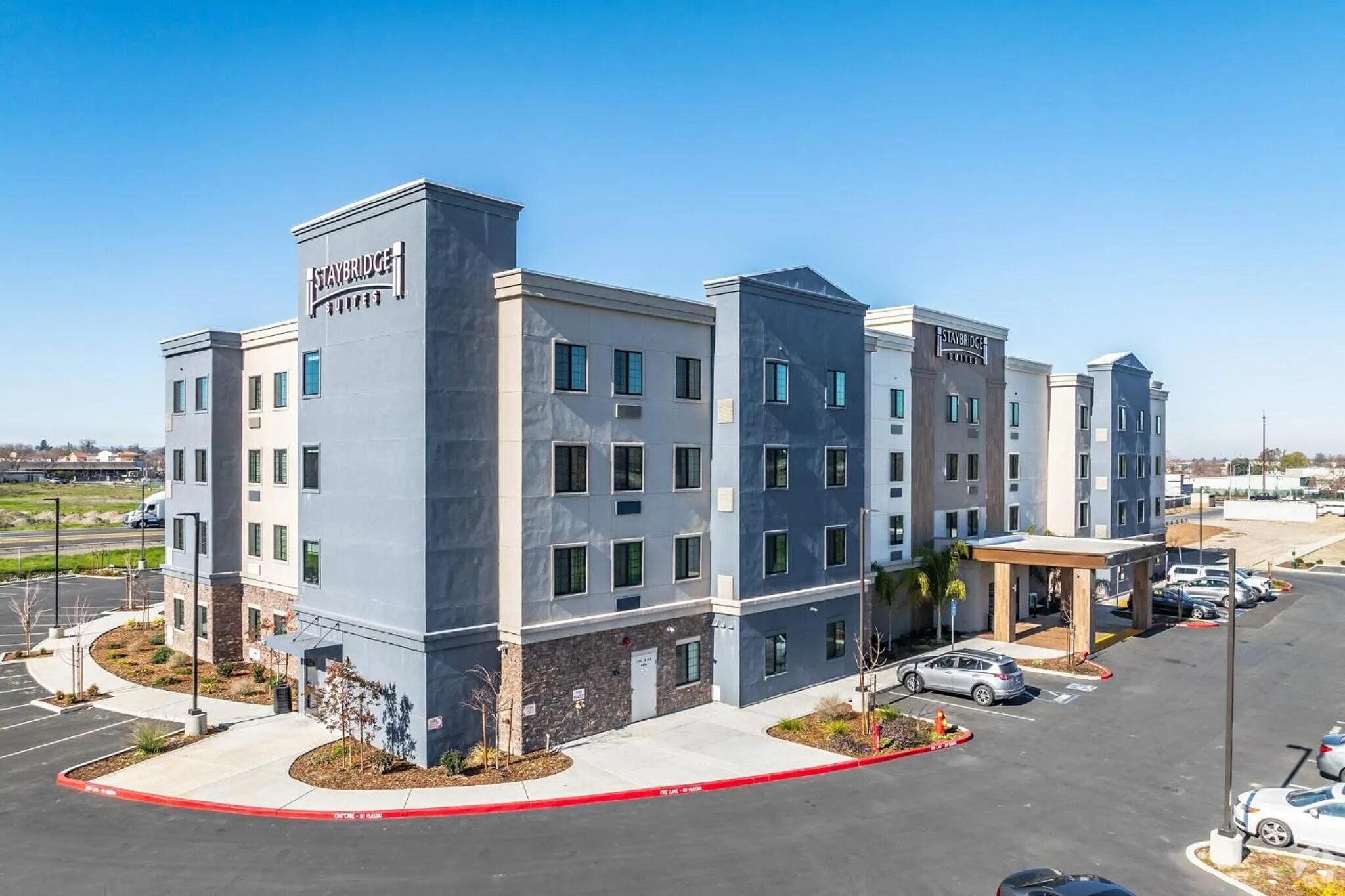 Property building in Staybridge Suites Sacramento Woodland by IHG