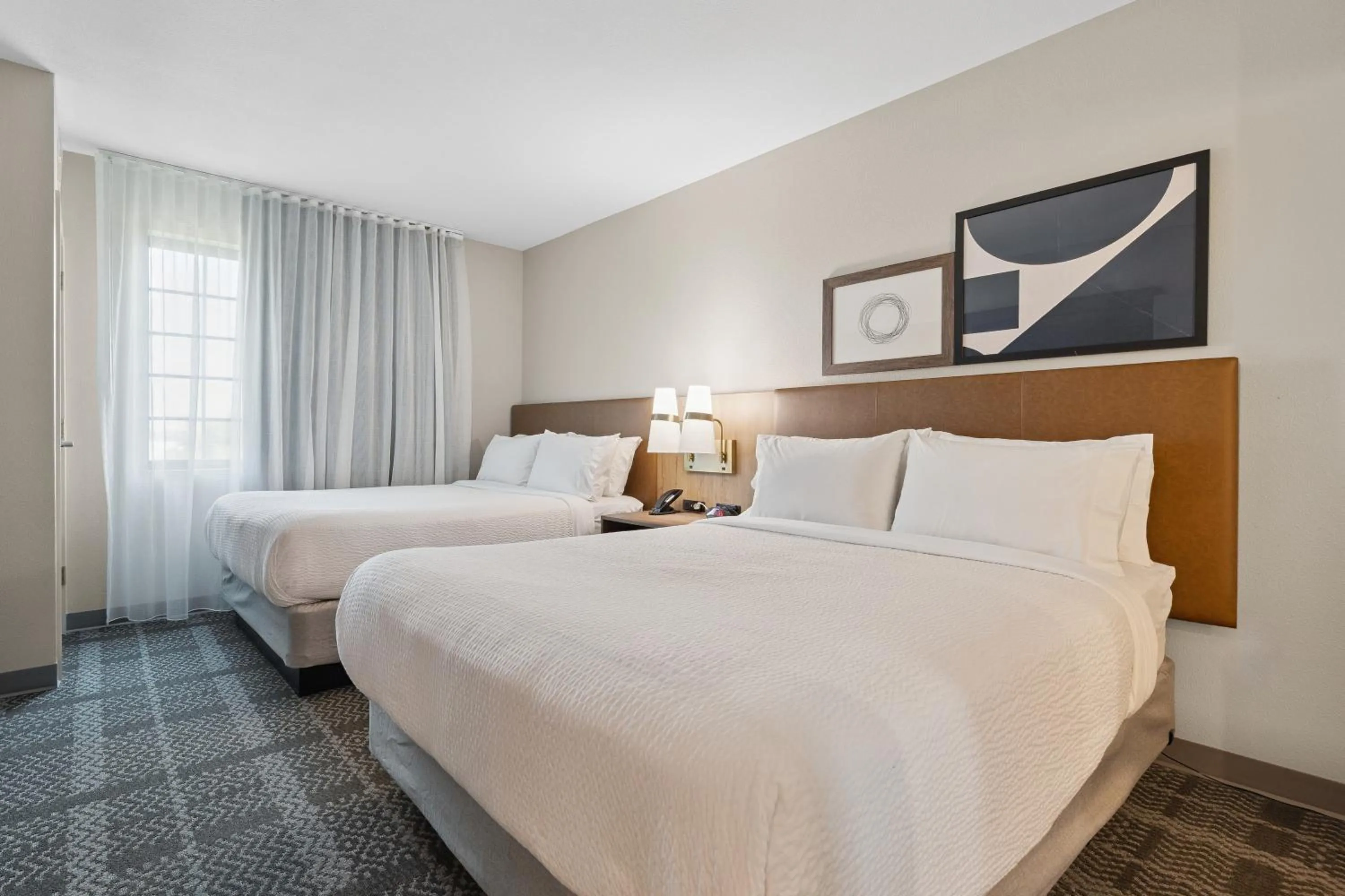 Bed in Staybridge Suites Sacramento Woodland by IHG