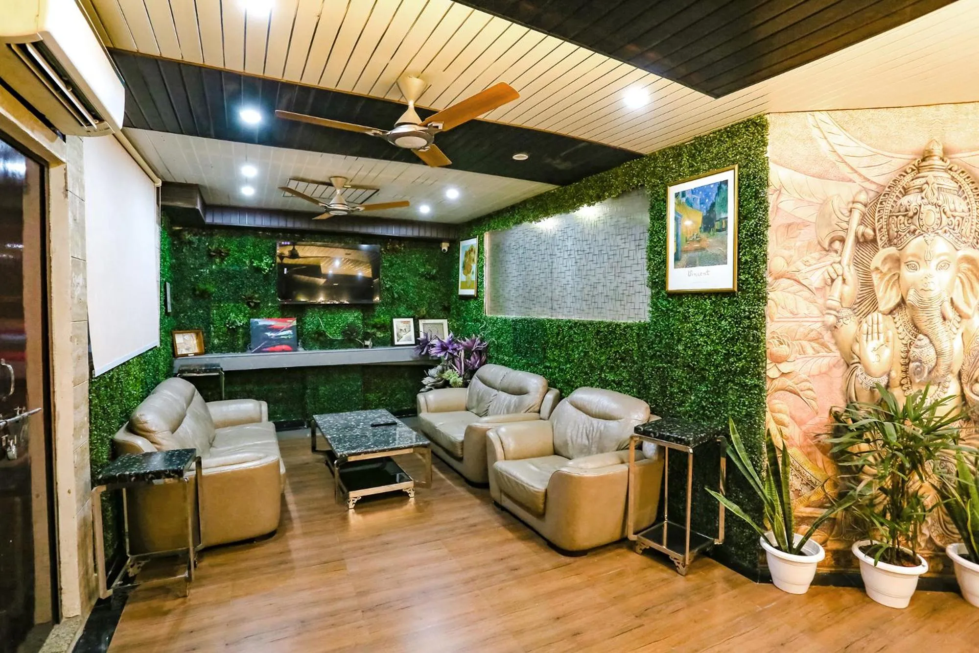 Seating area in FabHotel Delta Suites I