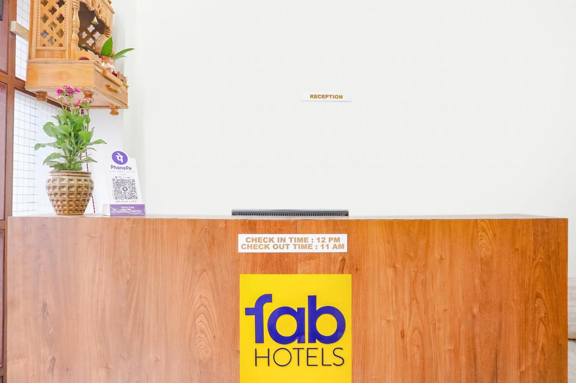 Lobby or reception in FabHotel Gargi Galuxe - Nr Ankushrao Natyagruha