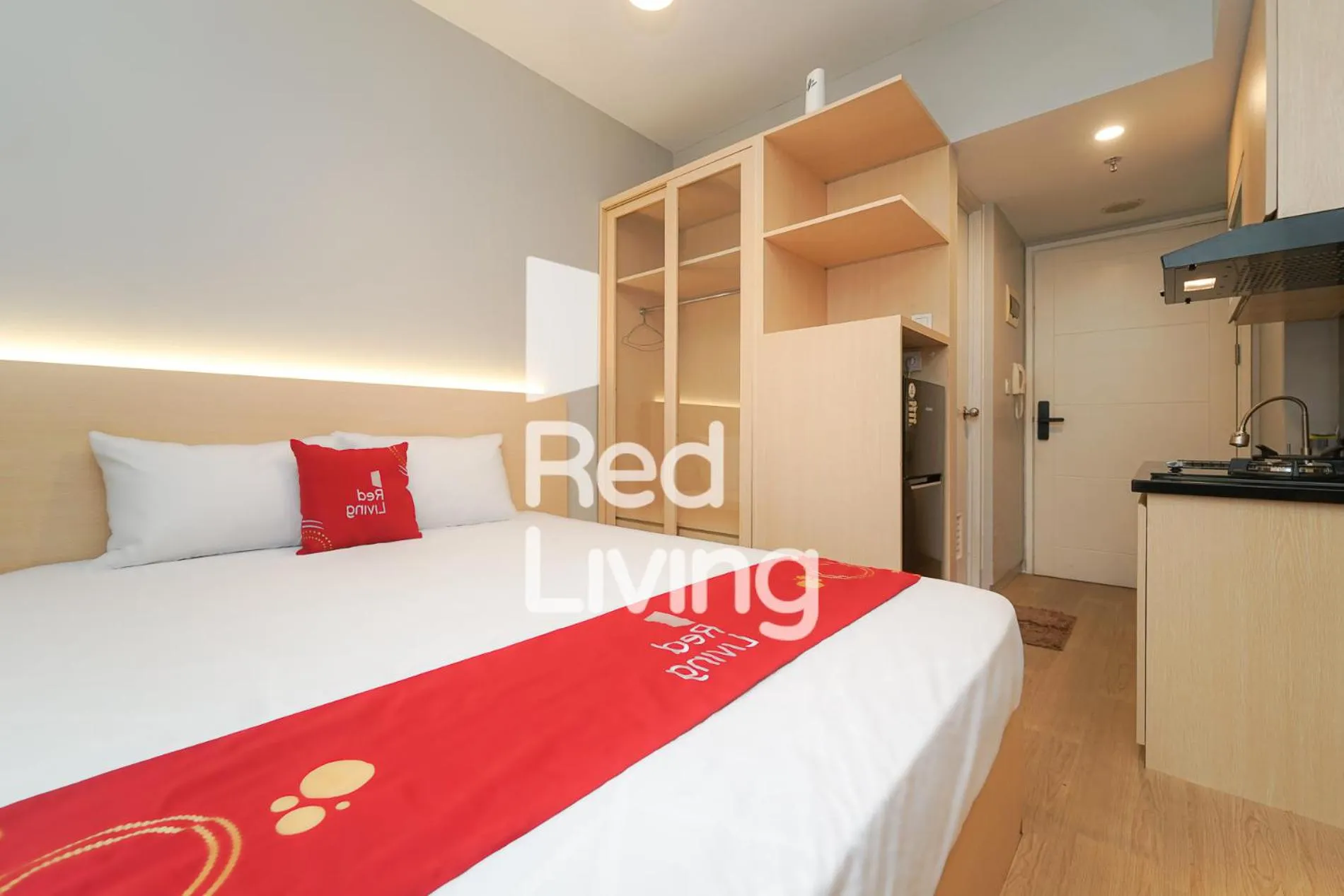 Bedroom, Bed in Redliving Apartemen Springlake Summarecon - MDH Rooms Tower Caldesia with Netflix