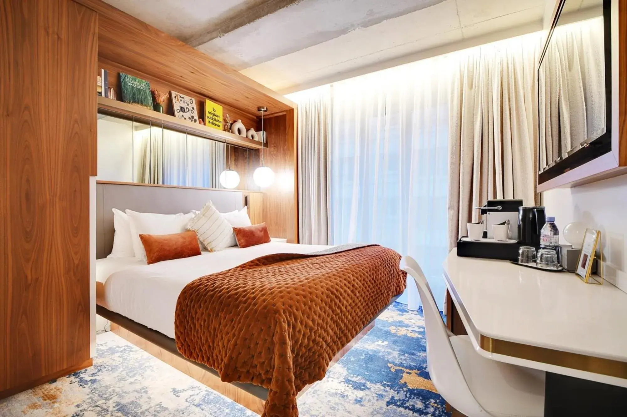 Superior Queen Room in CARD Hôtel Superior Queen Room in CARD Hôtel