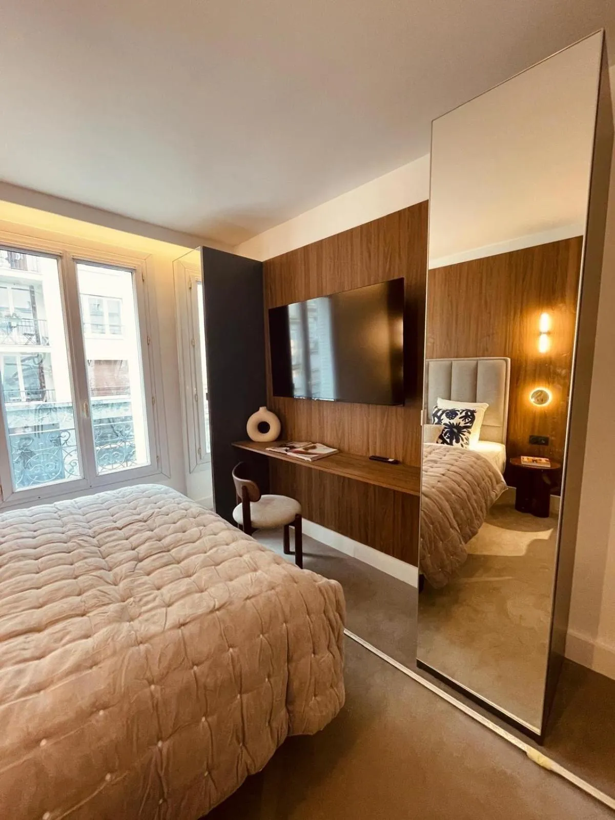 Bedroom, Bed in CARD Hôtel